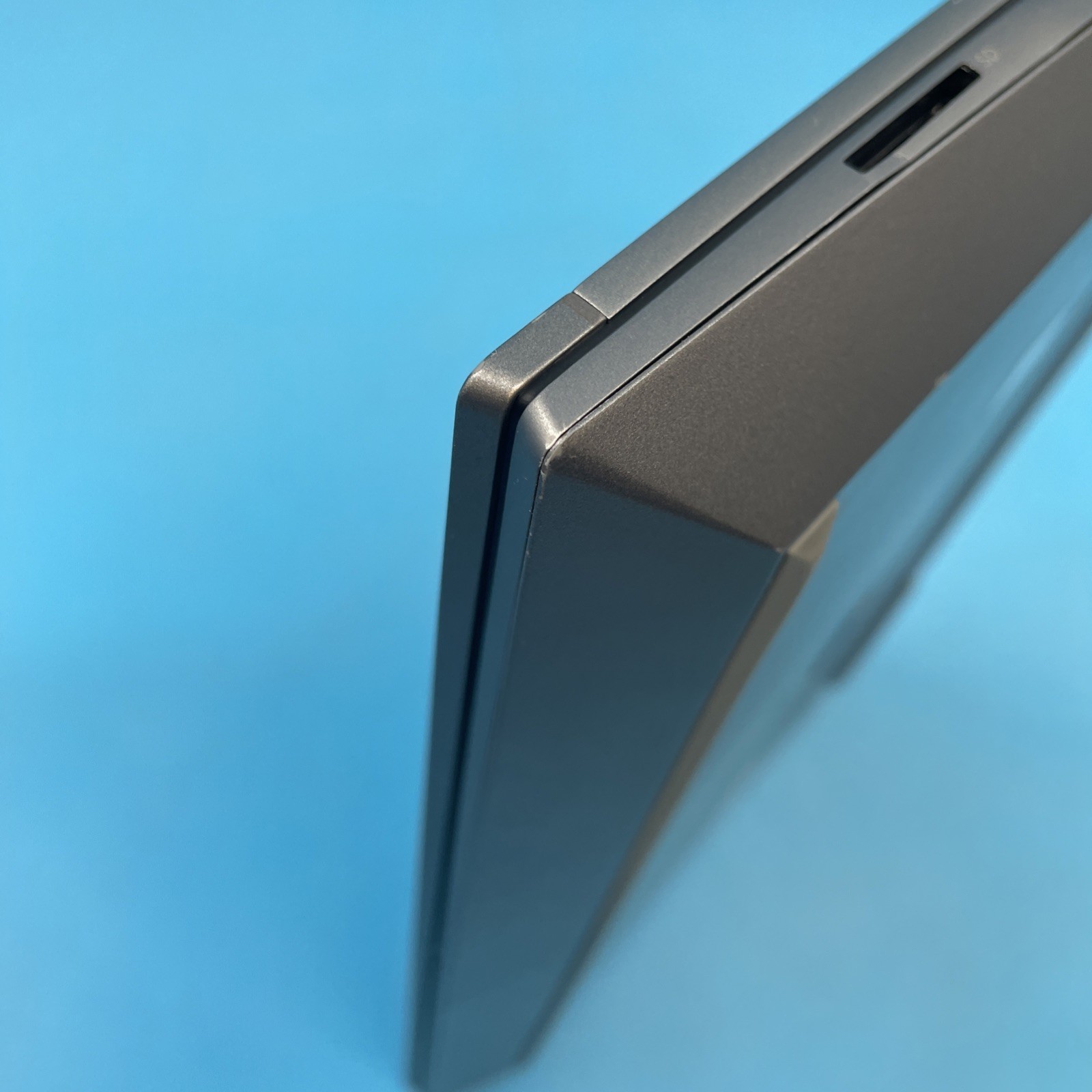HP ZBook Fury G7 | i7-10850H | 32GB RAM | 256GB SSD | T2000 | W11 PRO | 72% BATT