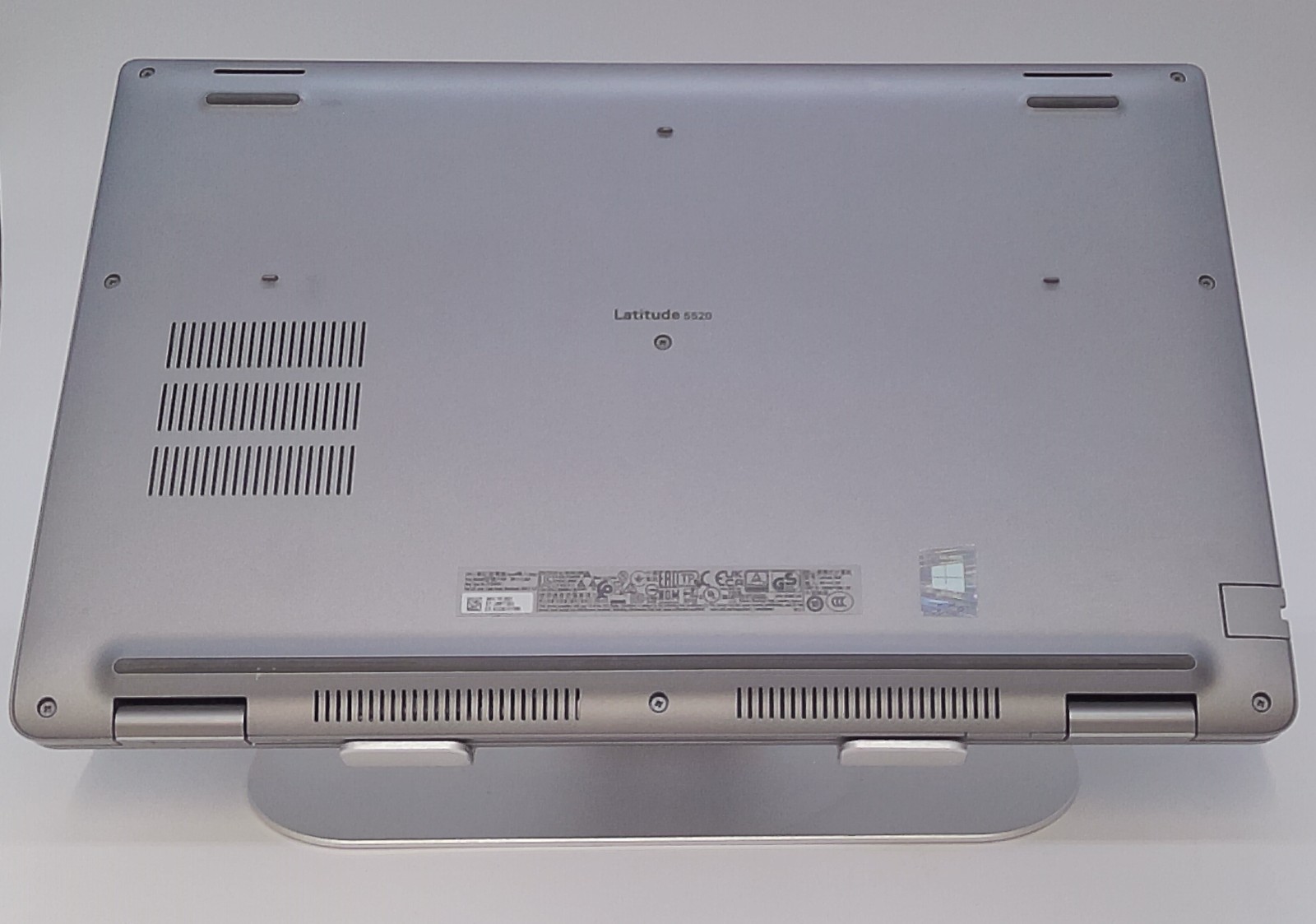 Dell Latitude 5520 Intel i5-1145G7 2.6GHz 16GB 256GB NVMe 15.6″ Win11Pro – NO AC