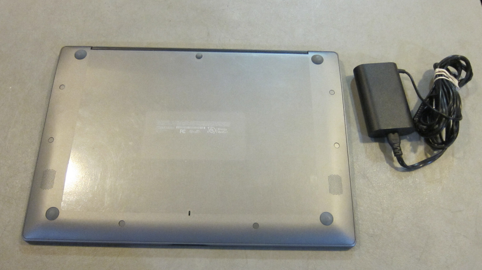 LG Gram 17″ (Intel Core i7-106567 512GB SSD, 16GB RAM) Laptop – FREE SHIPPING