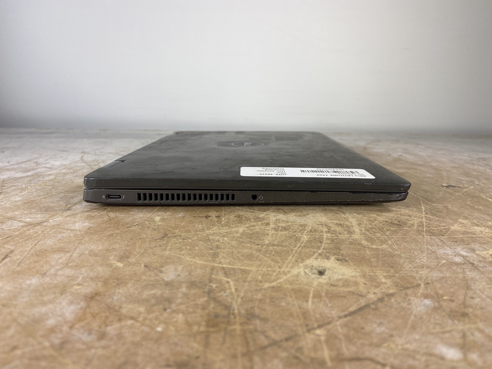 DELL LATITUDE 7420 i5-1145G7 @ 2.60GHz, 16GB RAM, NO HDD/OS – (FOR PARTS)