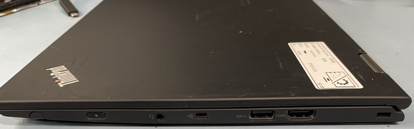 Lenovo X1 Yoga Gen 2 14″ Intel i7-7600U 2.80GHz 8GB NO SSD R90PJ4N9 *AS-IS*