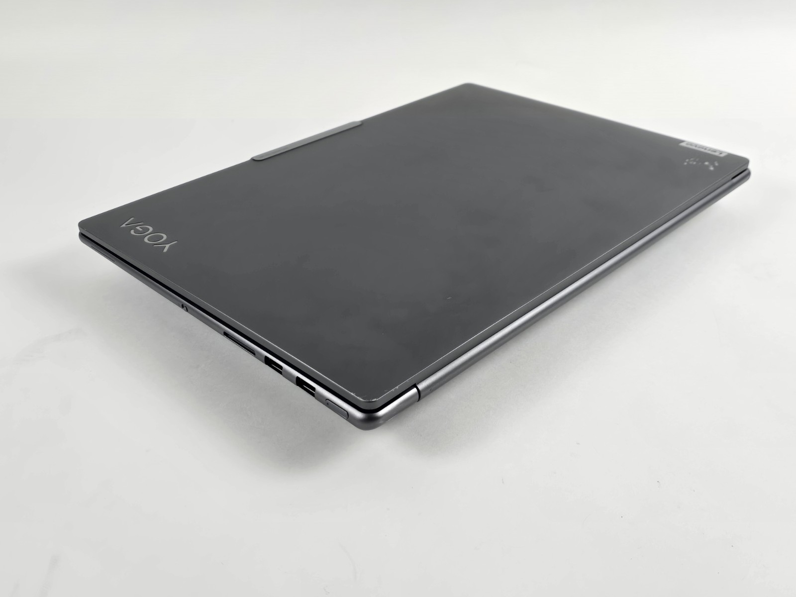 DEFECTIVE Lenovo Yoga Pro 9i 16 32K Core Ultra 9 185H 32GB 1TB SSD RTX 4 G3D