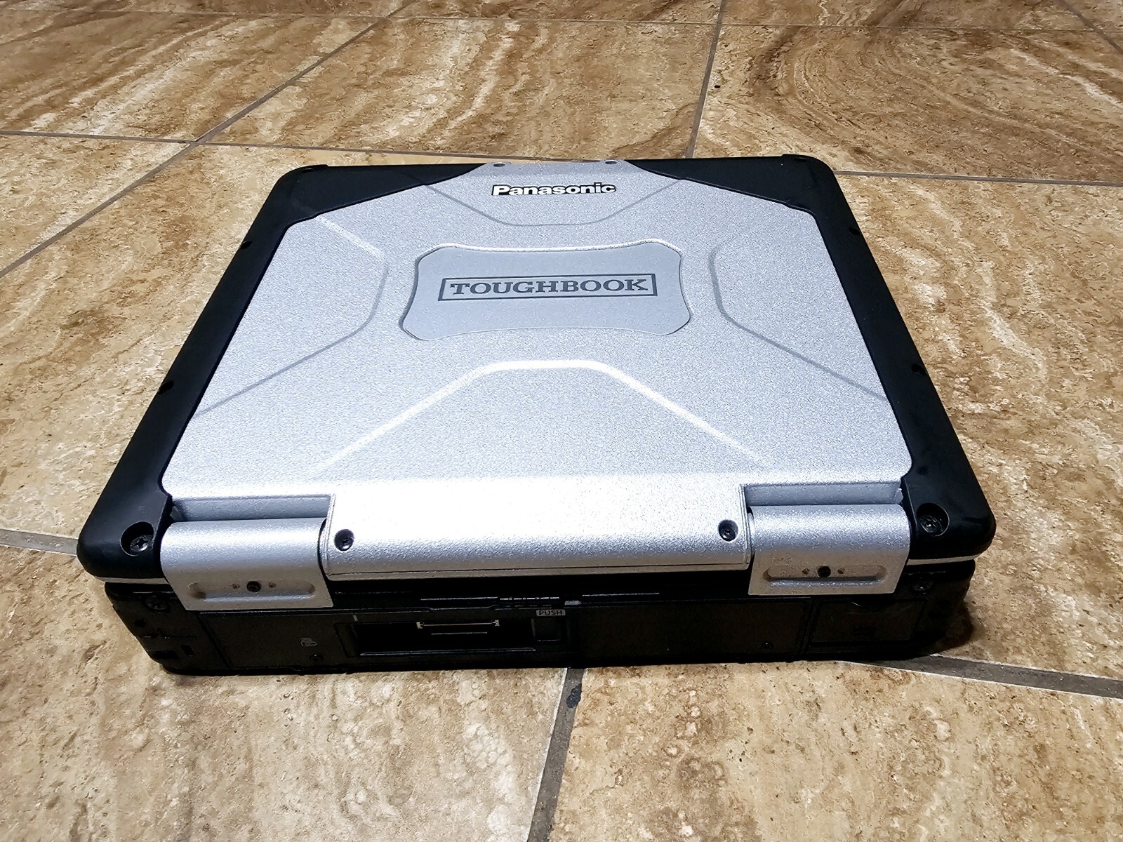 Panasonic ToughCF-31 MK5, i5-5300U @ 2.30GHz/16GB/1TBSSD/Win 10P64B,4G LTECAMGPS