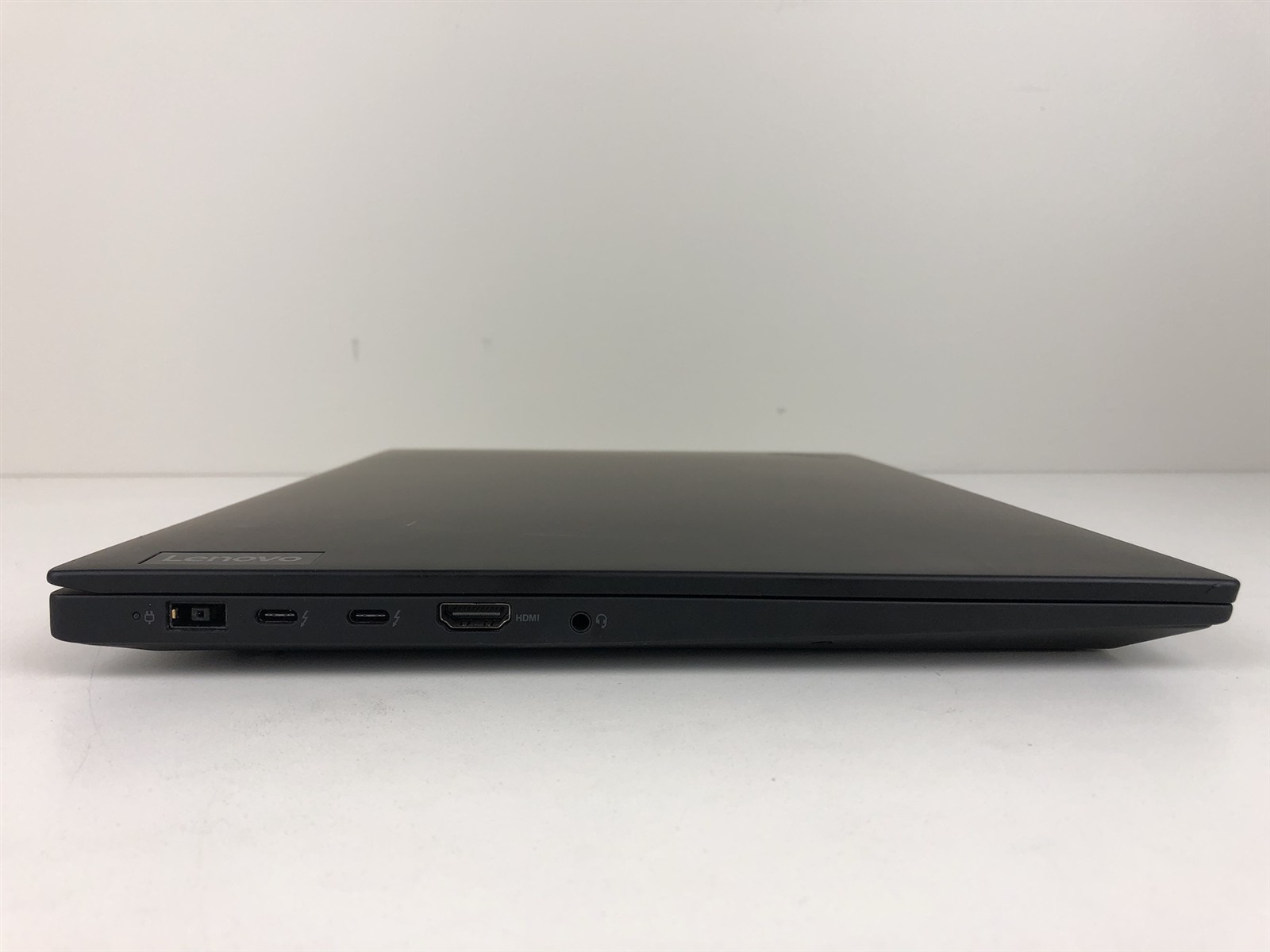 Lenovo ThinkPad P1 Gen 4: i7-11850H 2.5GHz – 32GB – 1TB – NVIDIA Quadro T1200