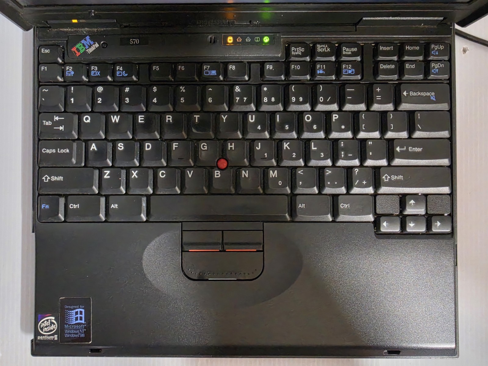 VINTAGE IBM ThinkPad 570 Type 2644 13″ Laptop Intel Pentium READ