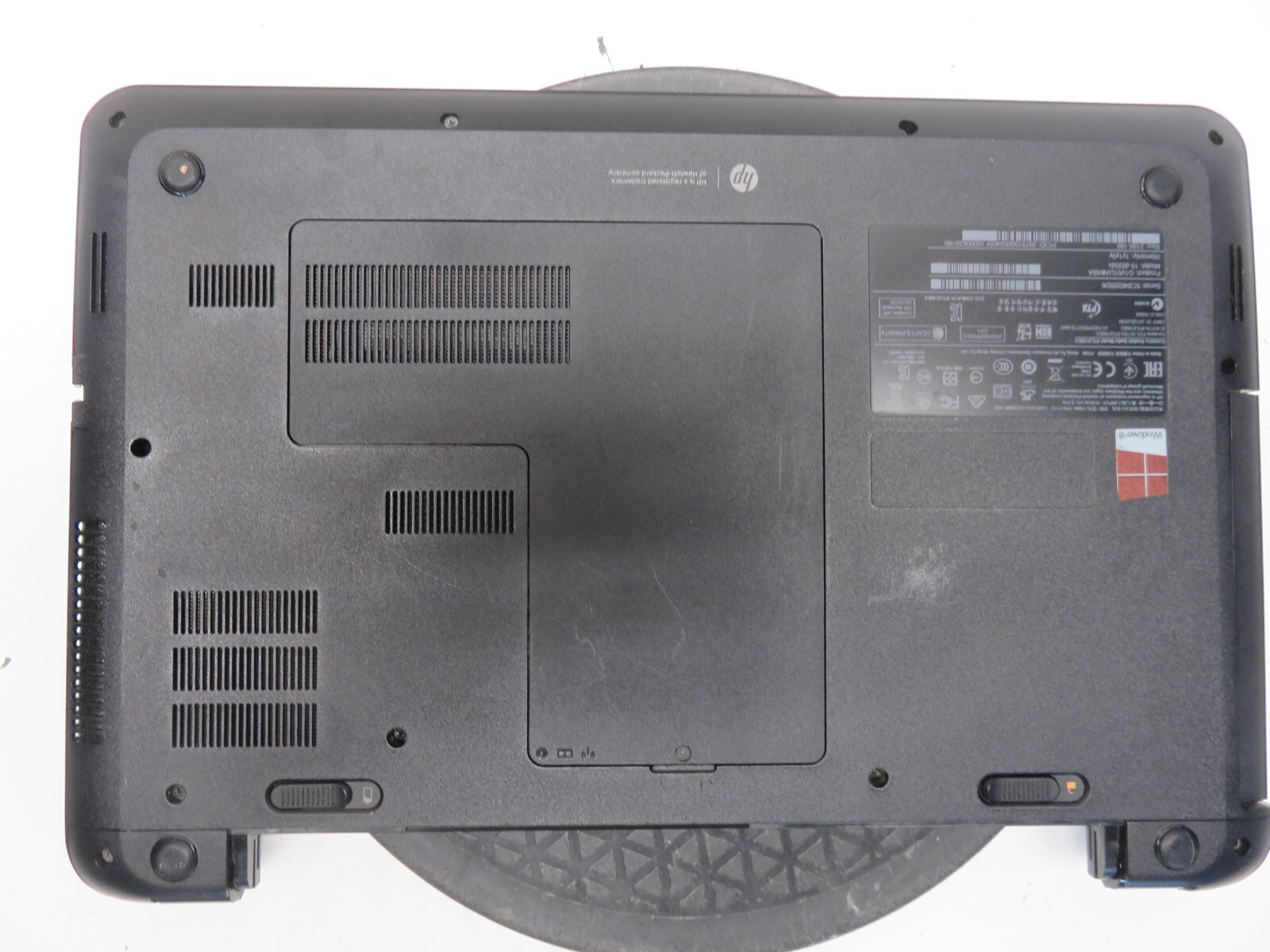 HP 15 Intel Pentium N3520 2.16GHz 4 GB NO HDD No Batt READ