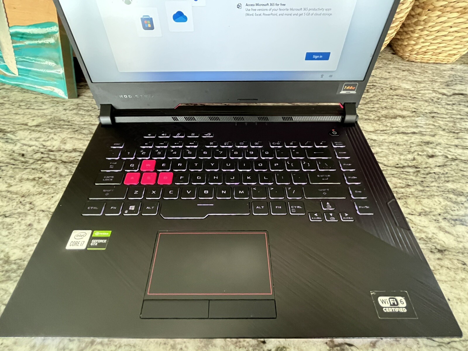 NVIDIA Geforce GTX 1650 Ti Gaming Laptop (Comes with charger and box)