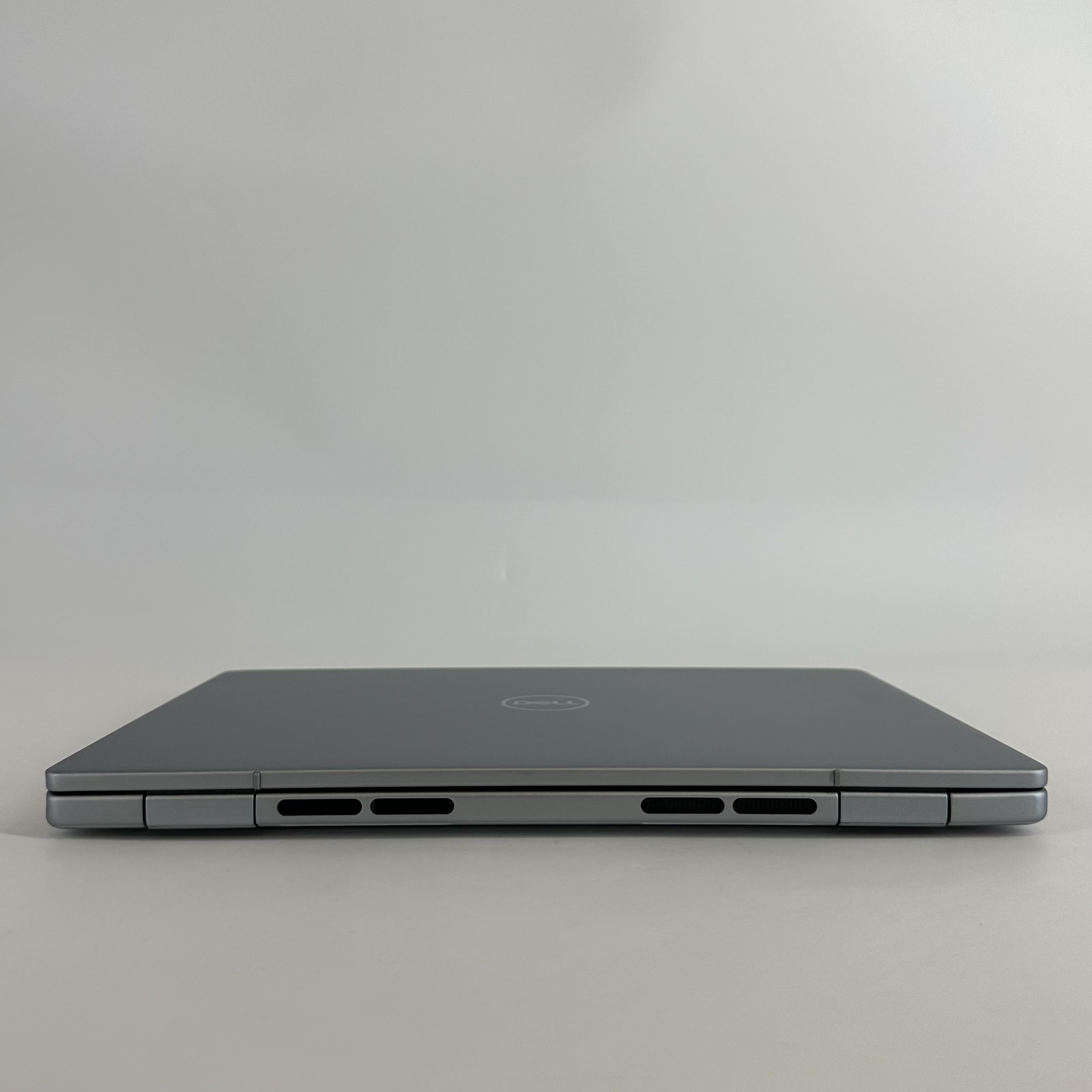 Dell Inspiron Plus 7440 14 QHD+ 3.8 GHz Ultra 7 155H 32GB 1TB SSD Excellent