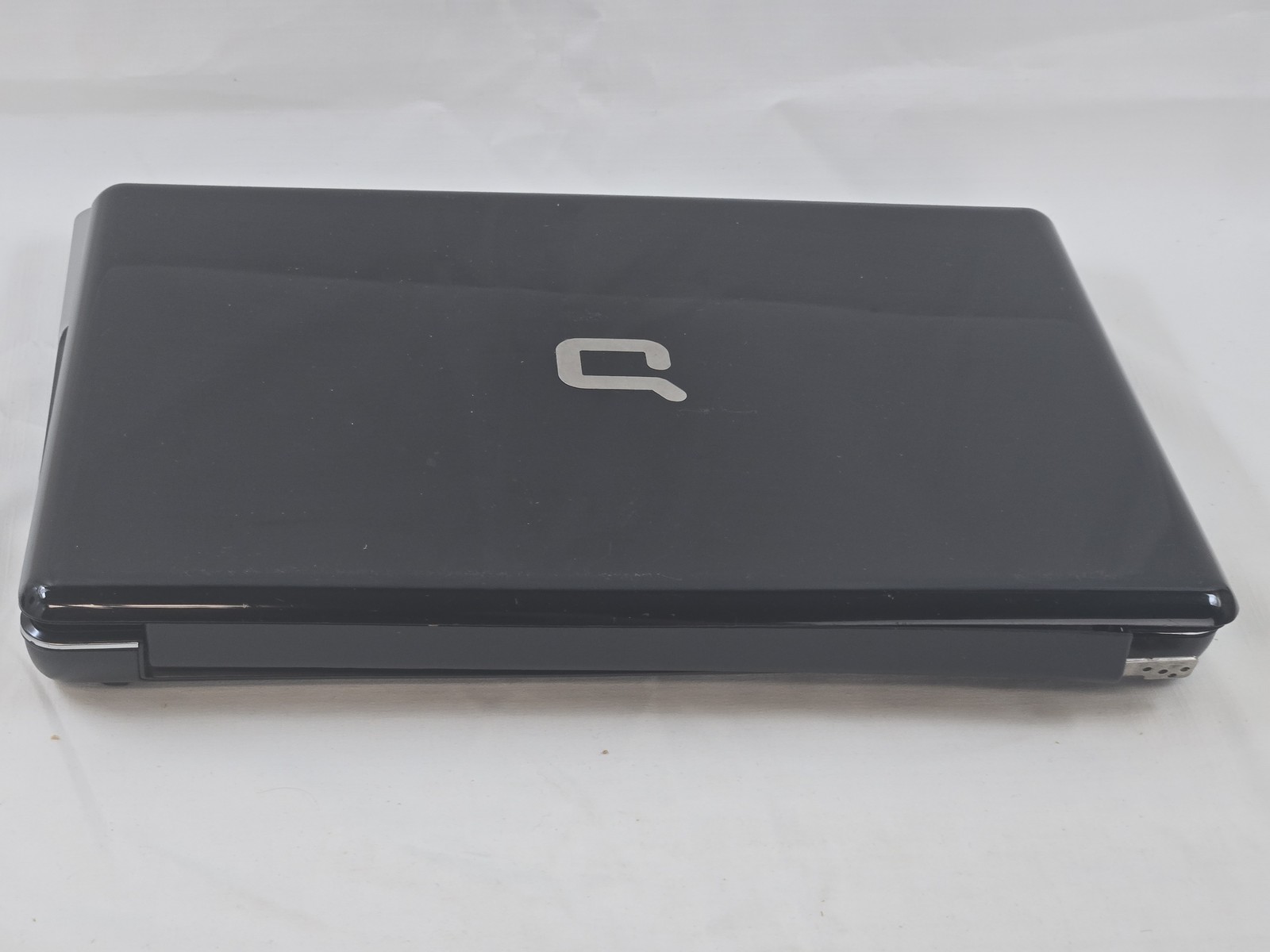 Compaq CQ56 Laptop PC – Windows 7 Home Premium – Intel Processor – Parts Only
