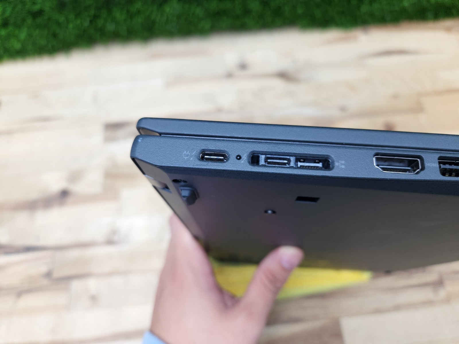 Lenovo ThinkPad X13 Gen 2 13.3″ FHD+ i7-1185G7 16GB 256GB SSD Windows 11 Pro ~