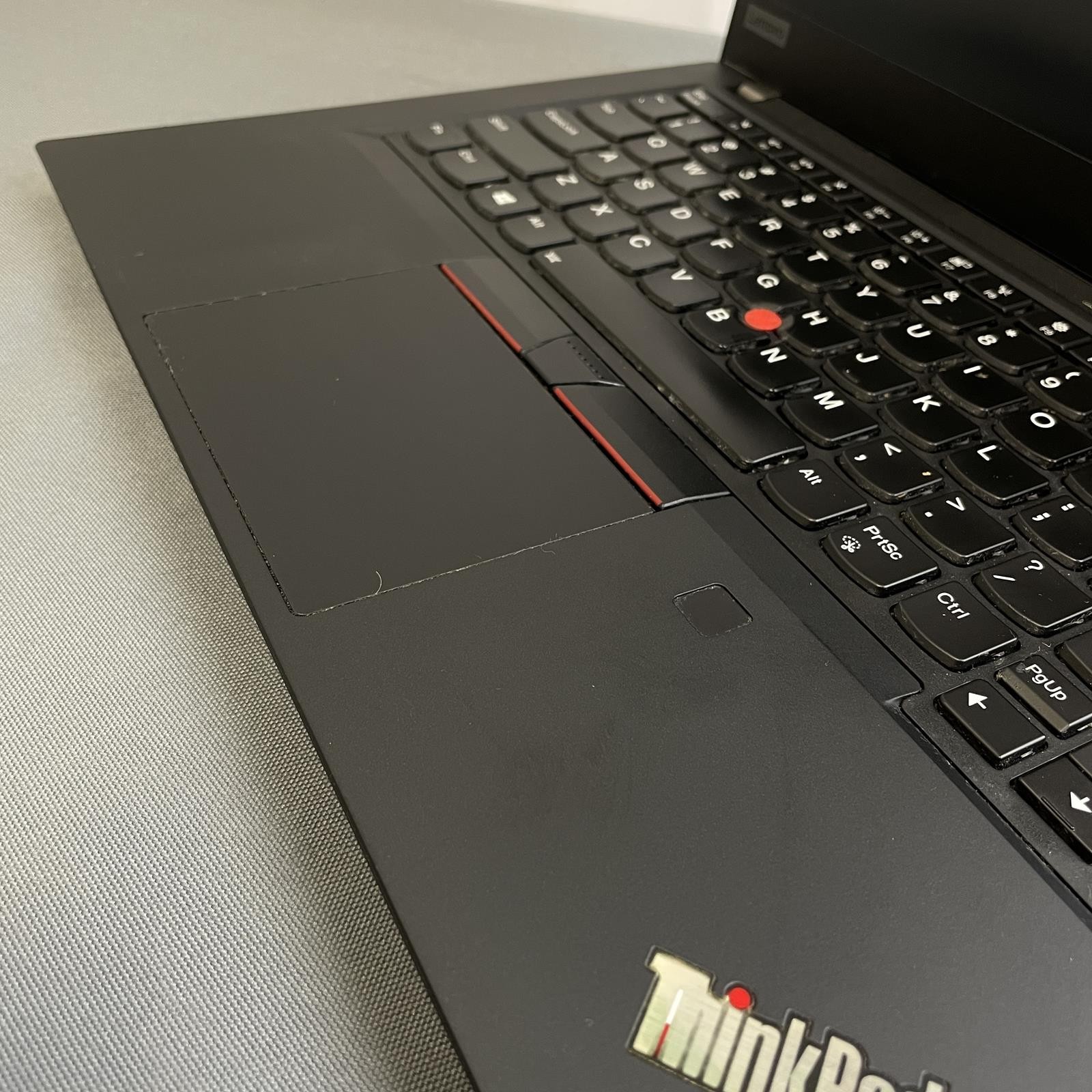 Lenovo ThinkPad T490 14 in FHD, Core i5-8365U, 16 GB, 512GB NVMe | Grade B