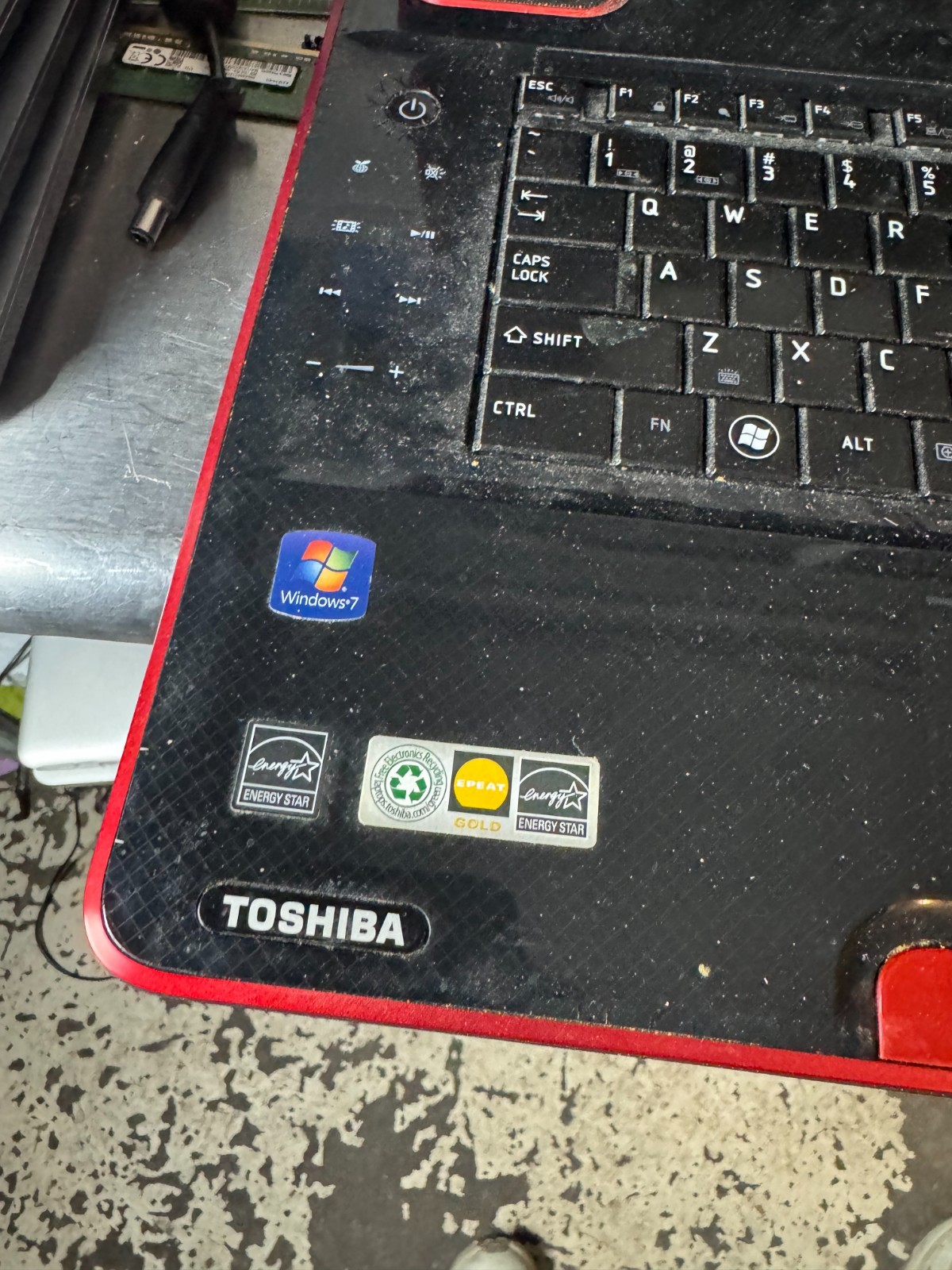 Toshiba Qosmio X505-Q887 Intel Core i7 Laptop for Parts/Repair #4783