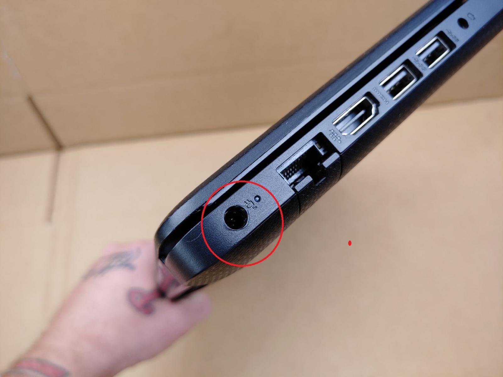 HP 15-db1076nr 15.6″ AMD Ryzen 3 3200U✔*NO RAM/NO SSD/NO AC**NO POWER**BAD JACK*