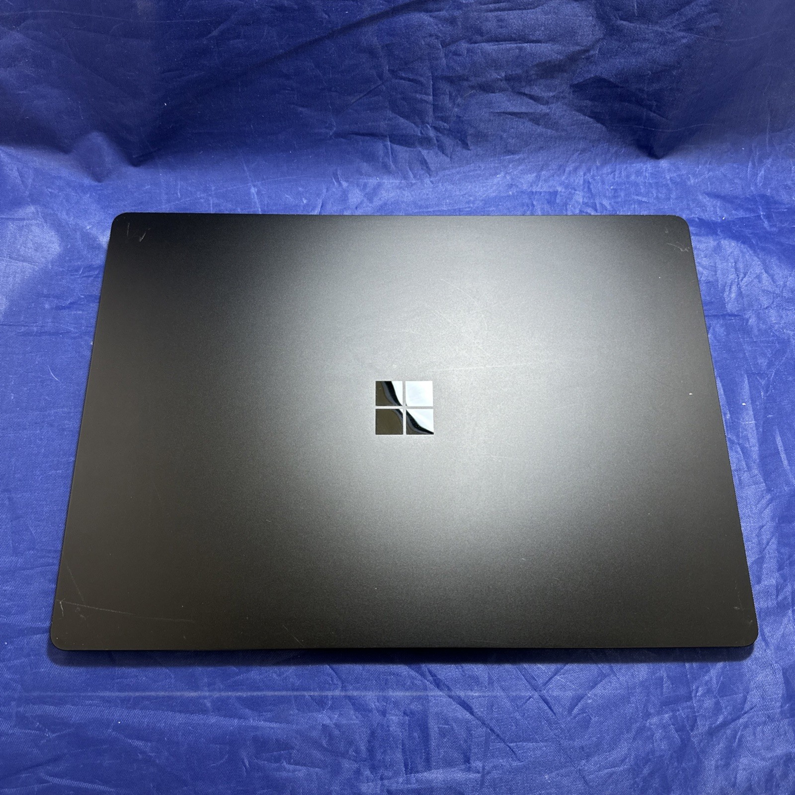 Microsoft Surface Laptop 3 13.5” 16GB 256GB i5-1035G7 1.20GHz Win 11 Pro