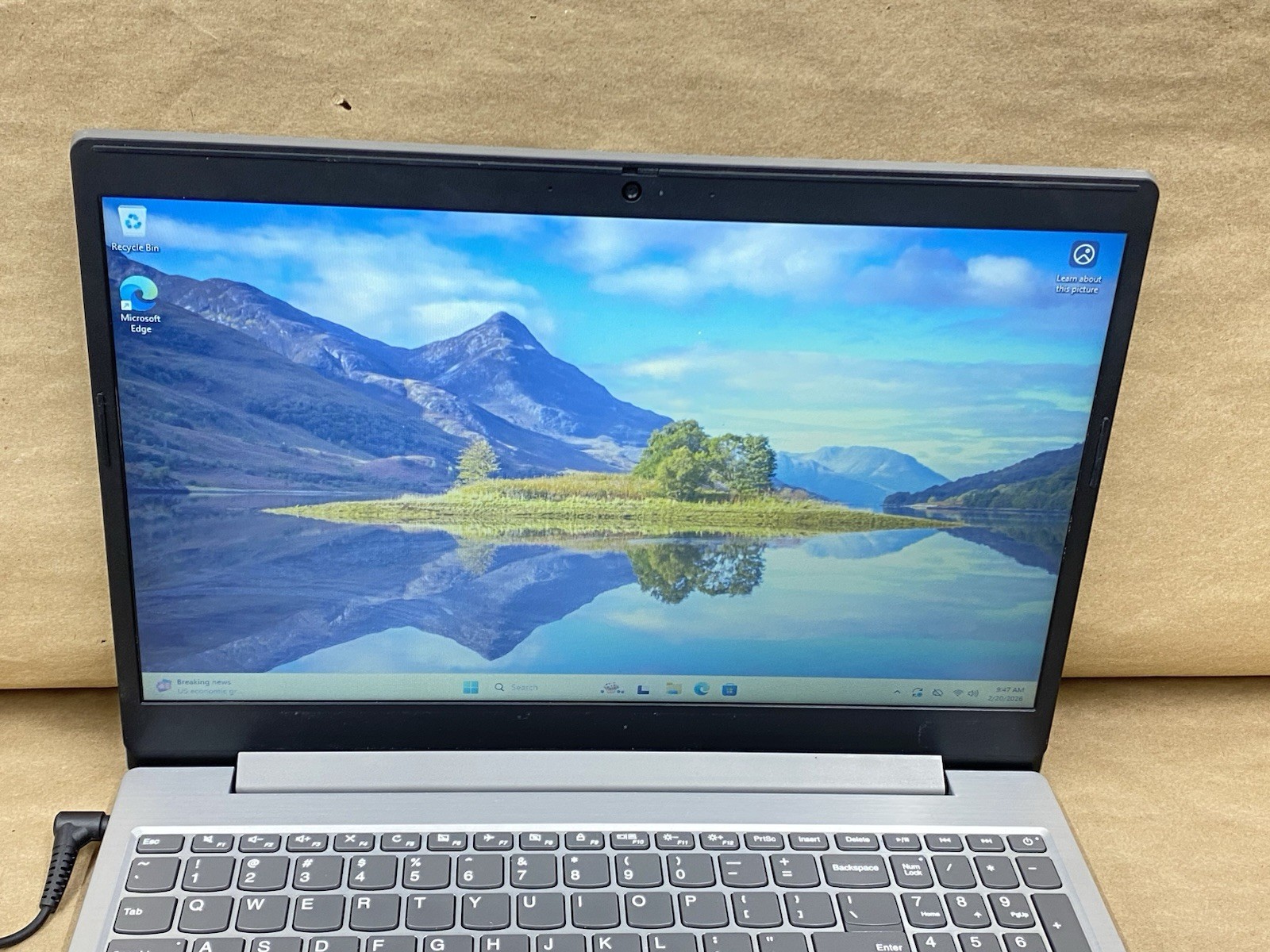 Lenovo 81LG – 15.5″ HD – CPU 5405U – 8GB – 256GB SSD – Win 11 Pro – READ