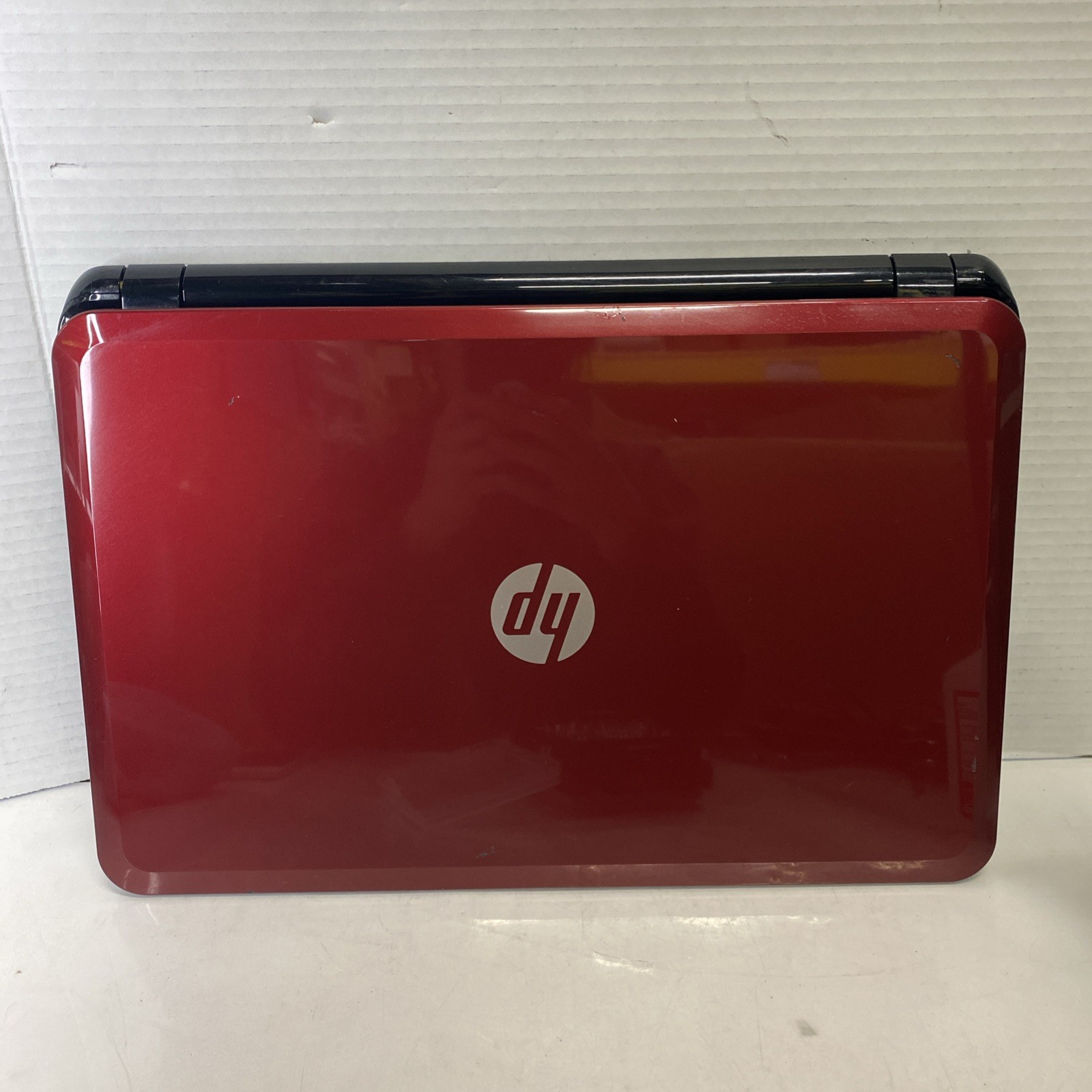 HP 15-D017CL 15″ A6-52000 APU 2.0GHz 1TB HDD AMD Radeon HD 8400 No OS, *Read*