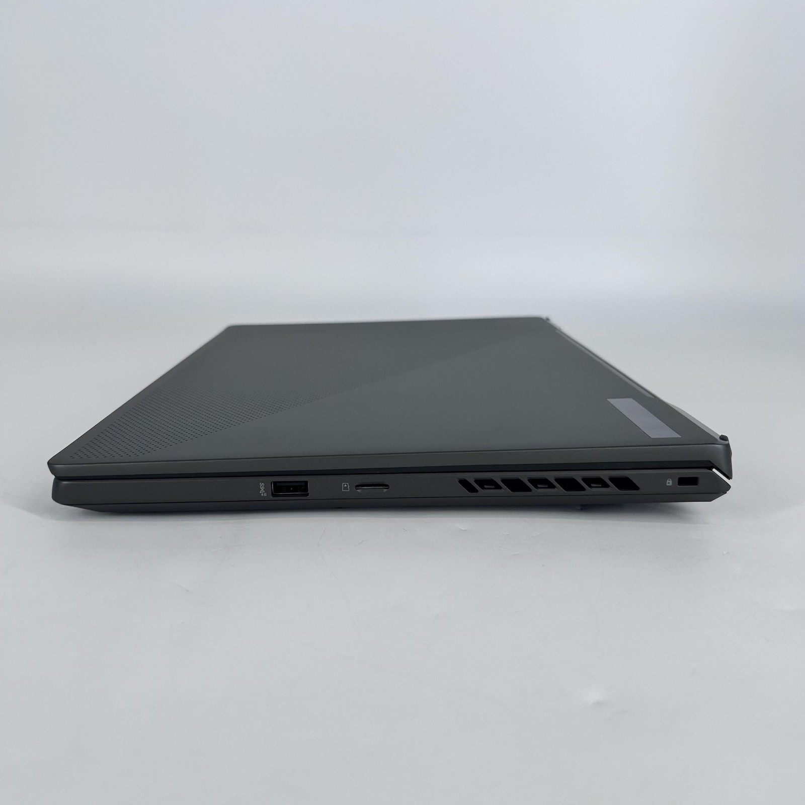 Asus ROG Zephyrus G16 GU603 FHD+ i7-13620H 16GB 512GB RTX 4070 MINOR FRAME SPLIT