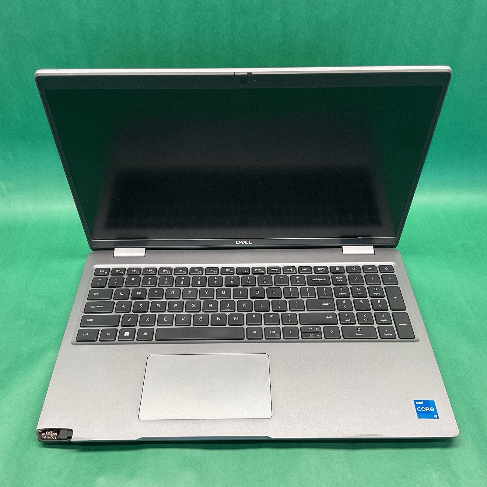 Dell Latitude 5540 15.6″, i5 – 1335U – Powers On – NO HARD DRIVE- Untested