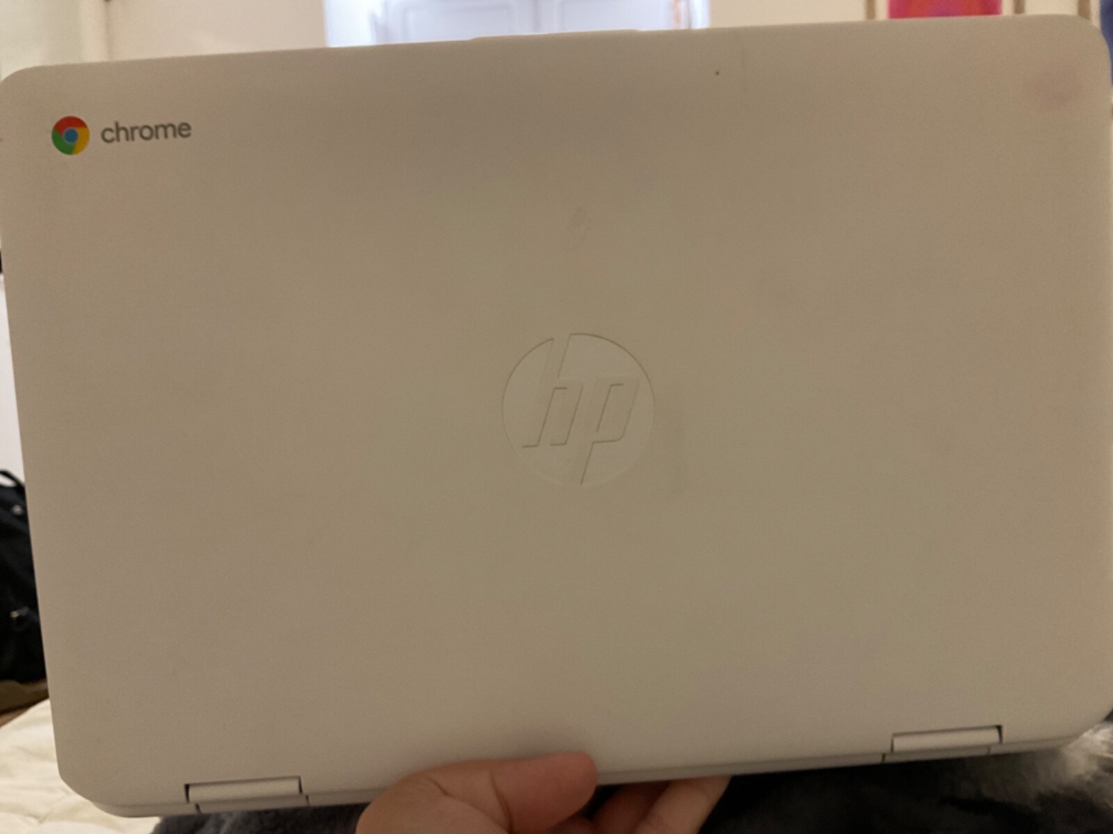 Barley used Chromebook hp x360 model 11 Color: White with a black trim GB:32