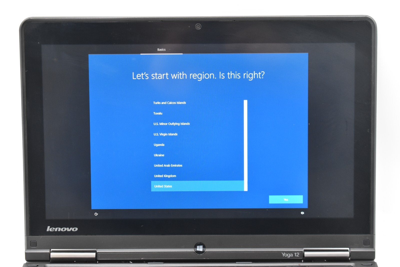 12.5″ Lenovo YOGA 12 2-IN-1 Laptop i3-5005U @ 2.00GHz 4GB RAM 128GB SSD *READ*