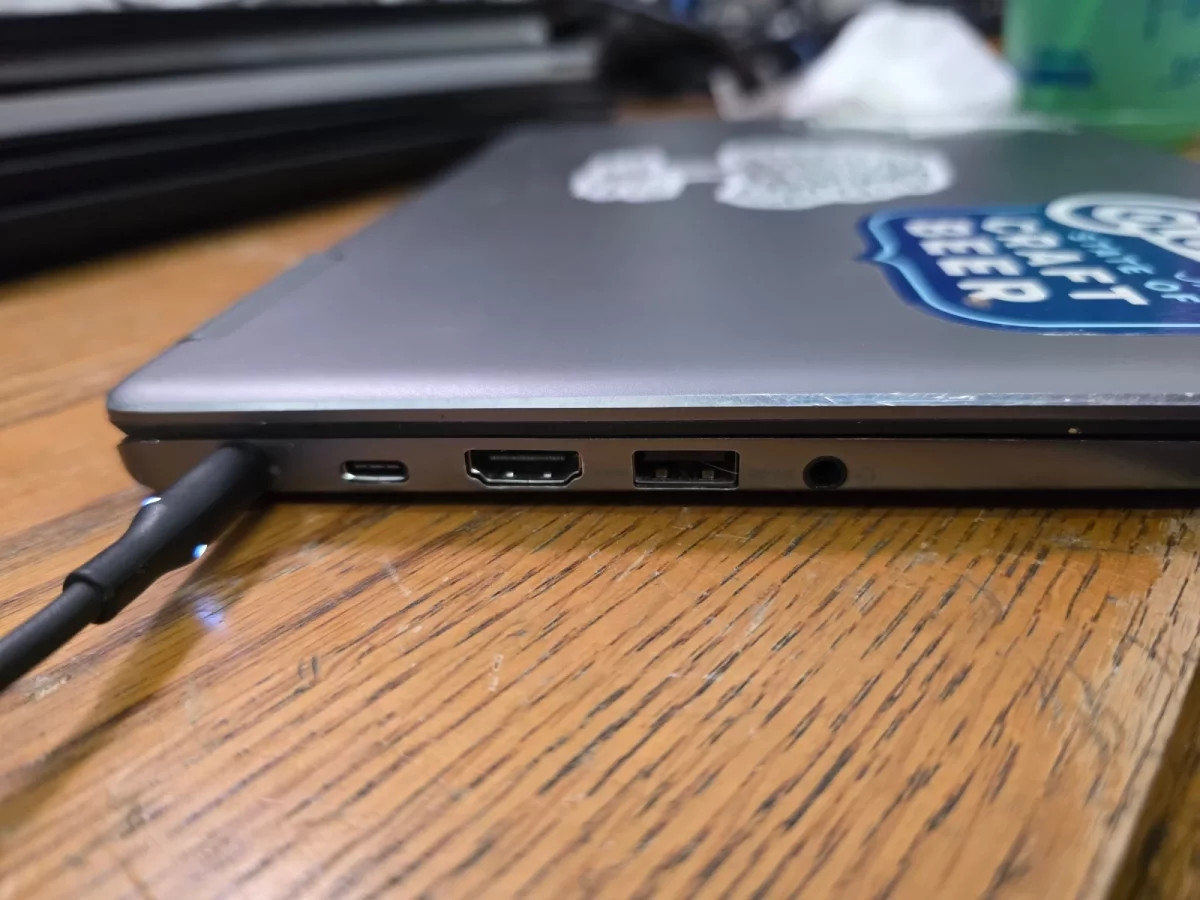 Dell Inspiron 7373, i5-8250U, 8GB, NO SSD/OS, POSTS, For Parts