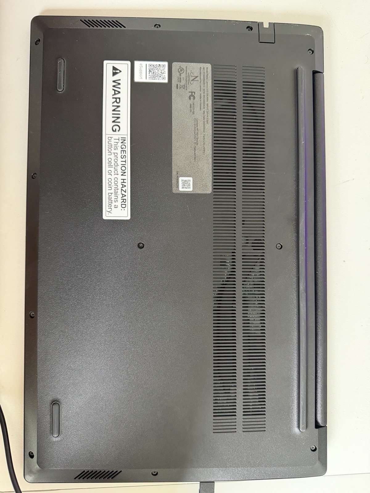 Lenovo V15 G4 15.6″ 512GB SSD 16GB RAM 2.4GHz AMD Ryzen 3 7320U, Mint