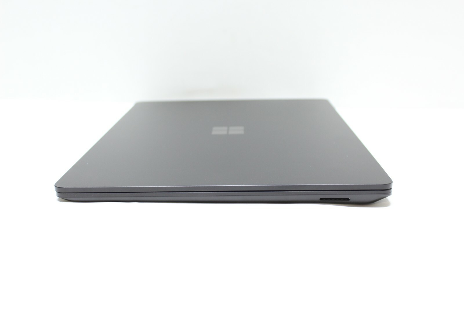 Microsoft Surface Laptop 3 13.5″ I5-1035G7 1.2GHz RAM 16GB NVMe 256GB – READ