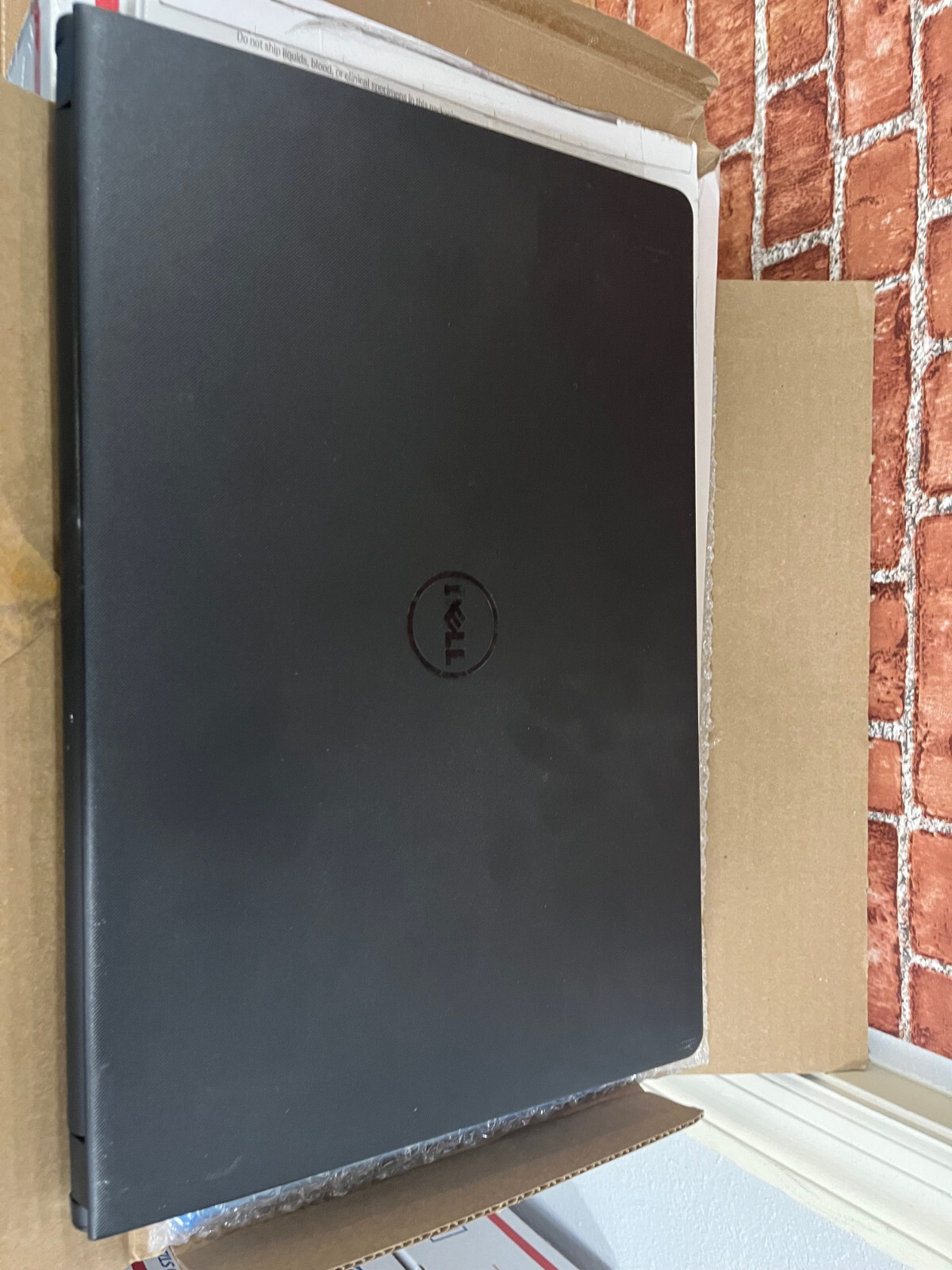 Dell 15 3567 15.6 inch (1TB, Intel Core i3 7th Gen @ 2.40GHz)