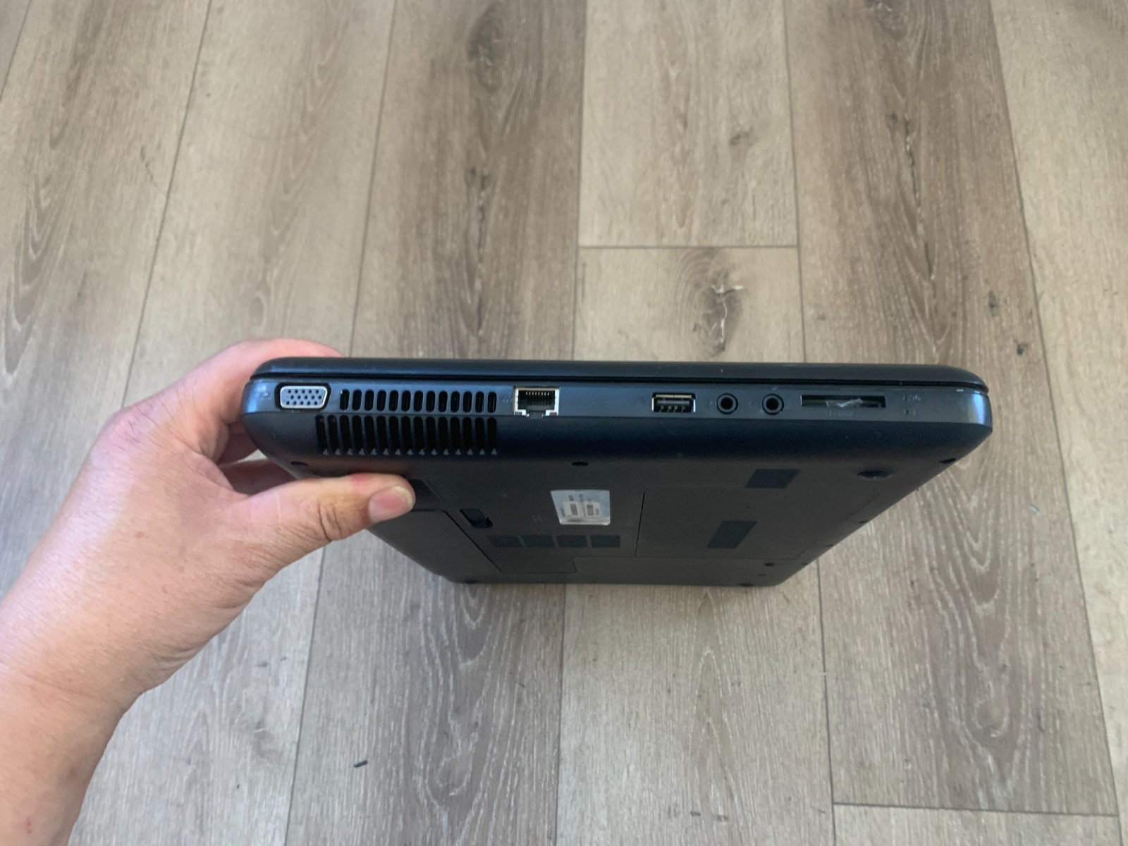 Compaq Presario CQ57 15.6″ AMD C-50 1.00Ghz 2GB RAM 120GB HDD Win 10 Pro