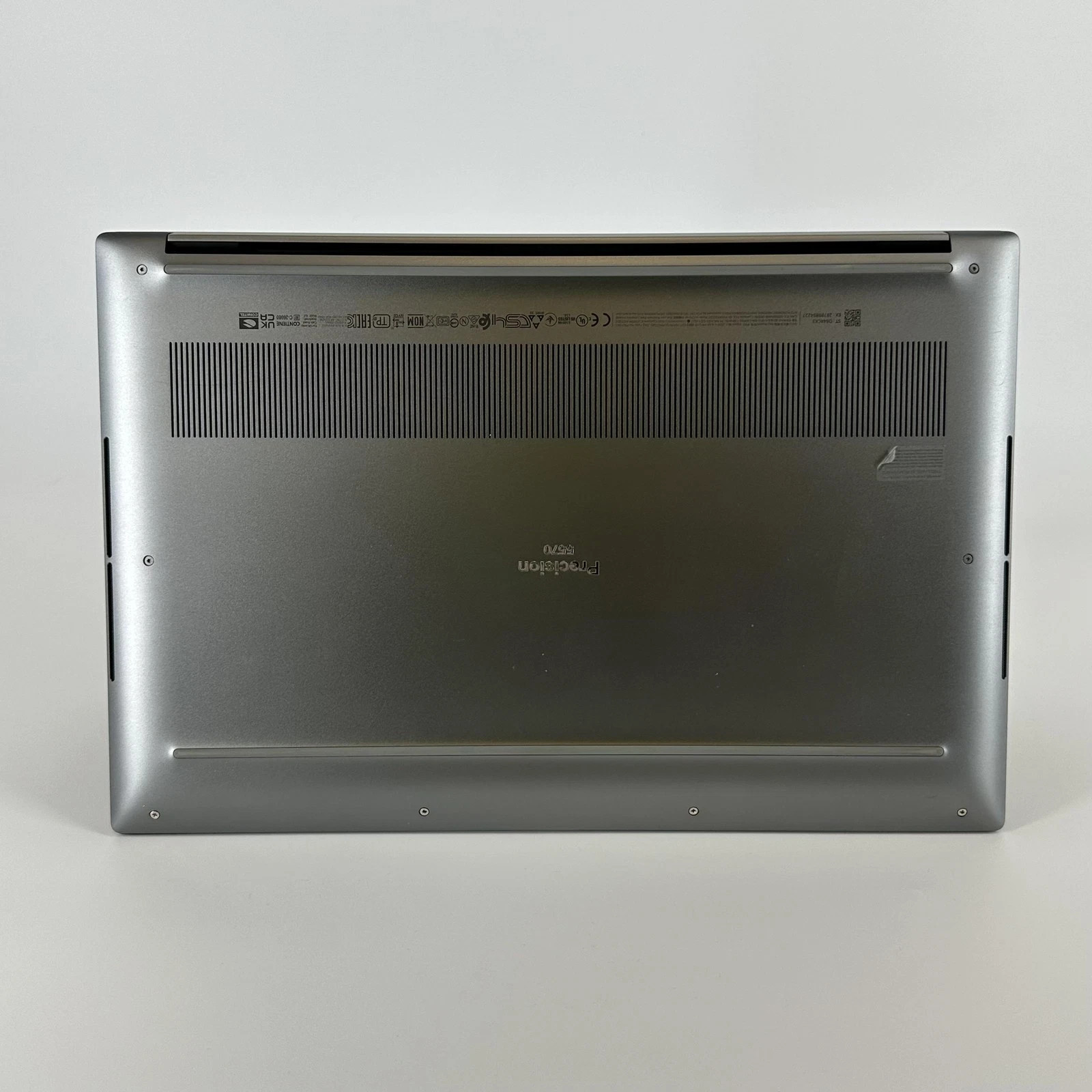 Dell Precision 5570 15.6″ FHD+ i9-12900H 32GB 1TB SSD RTX A2000 Windows 11 Pro