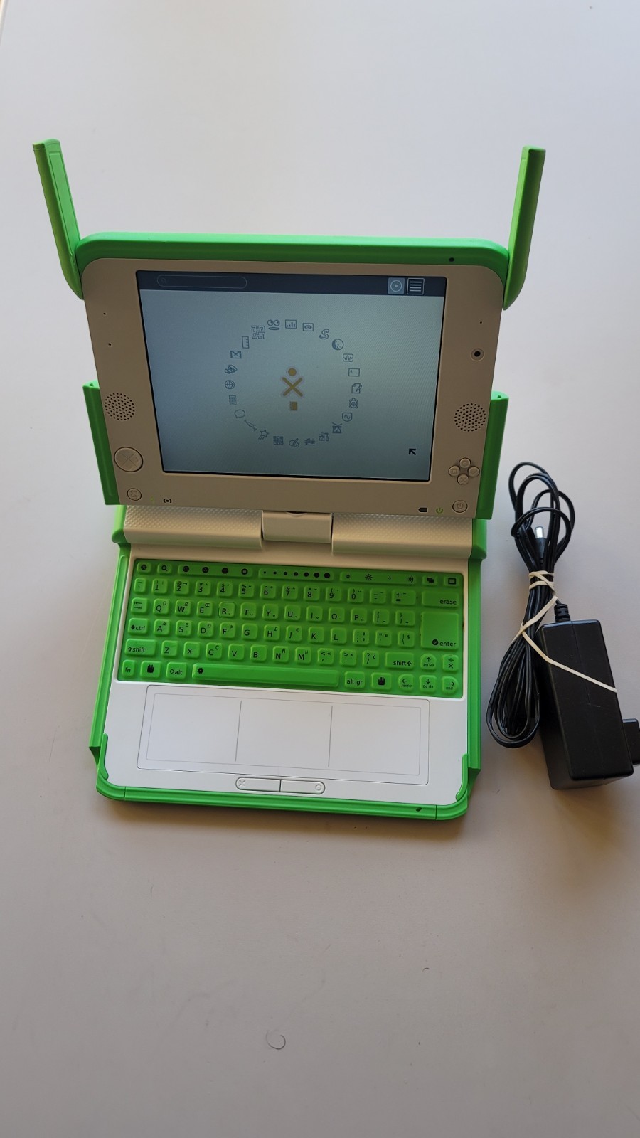 OLPC XO-1 Computer One Laptop Per Child (256MB RAM – 1GB Storage) TESTED AND WO