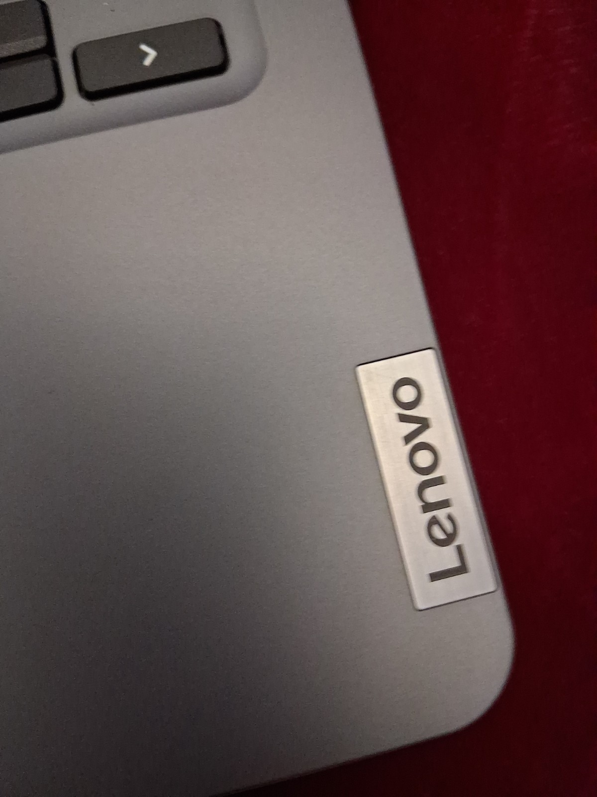 Lenovo 14e Chromebook Gen 2 14″ Touchscreen AMD 3015Ce, 4GB RAM, 32GB EMMC