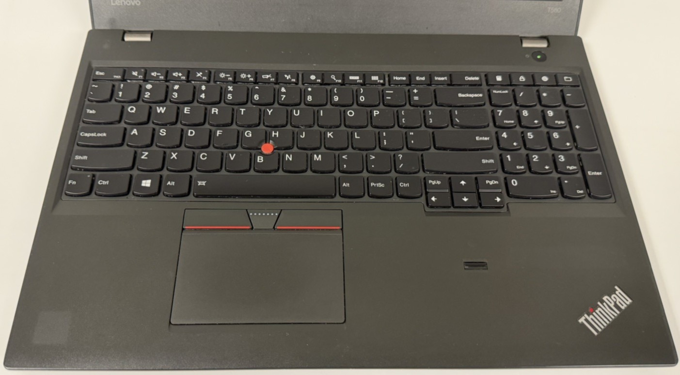 Lenovo ThinkPad T560 i7-6600U 24GB RAM 256GB SSD 15.6″ FHD Windows 11 Pro
