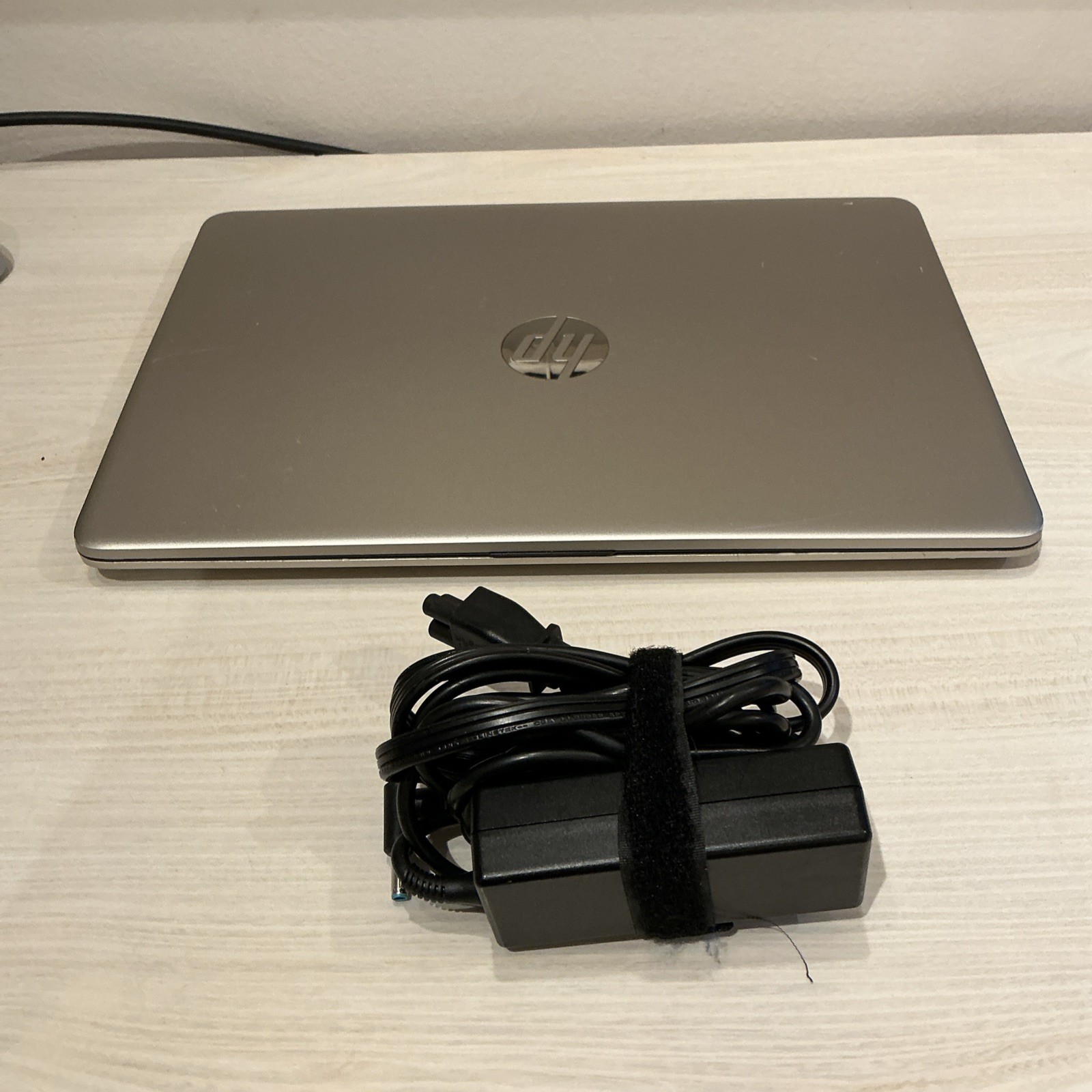 HP 14-dq1xxx 14” Intel 10th Gen Core i3-1005G1 1.2GHz 8GB 120GB SSD + Charger