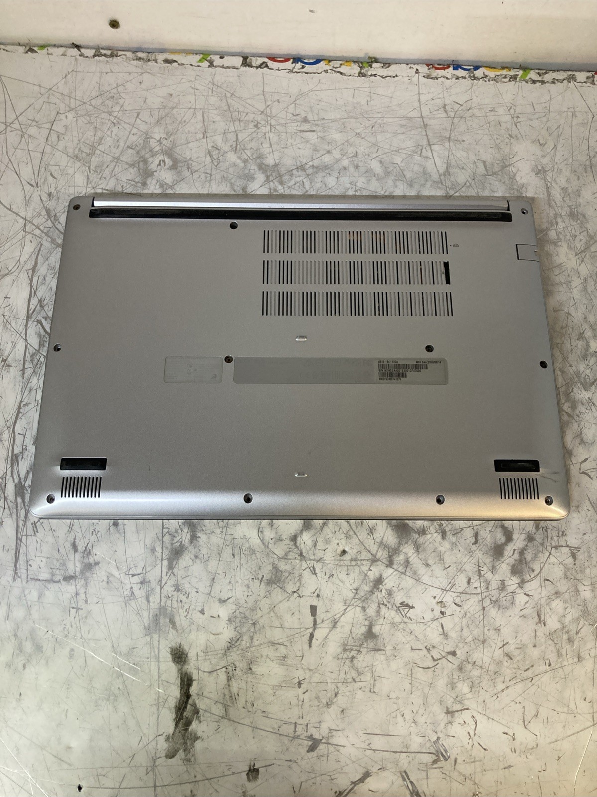 Acer Aspire 5 i5-8265U 1.60GHz no RAM no HDD Boot to BIOS