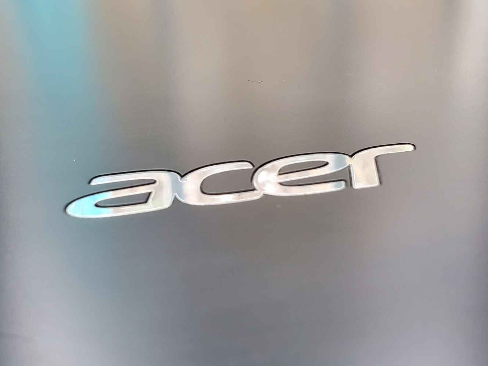 Laptop Acer Aspire E5-521, AMD A8-6420 Quad Core, 8GB RAM, 240GB SSD