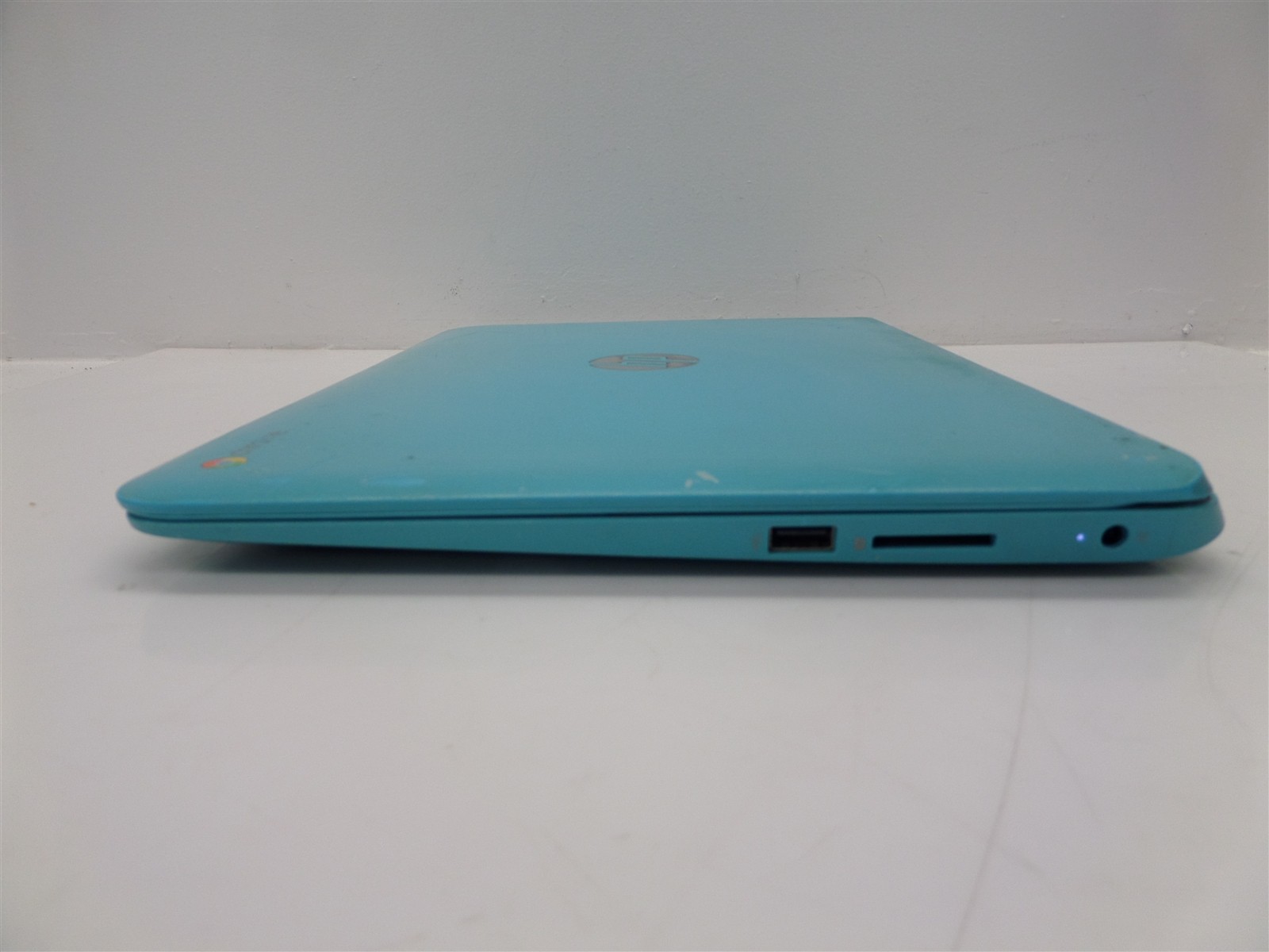 HP Chromebook 14 14″ w/ Celeron 2955U 1.4GHz CPU 4GB RAM 16GB eMMC
