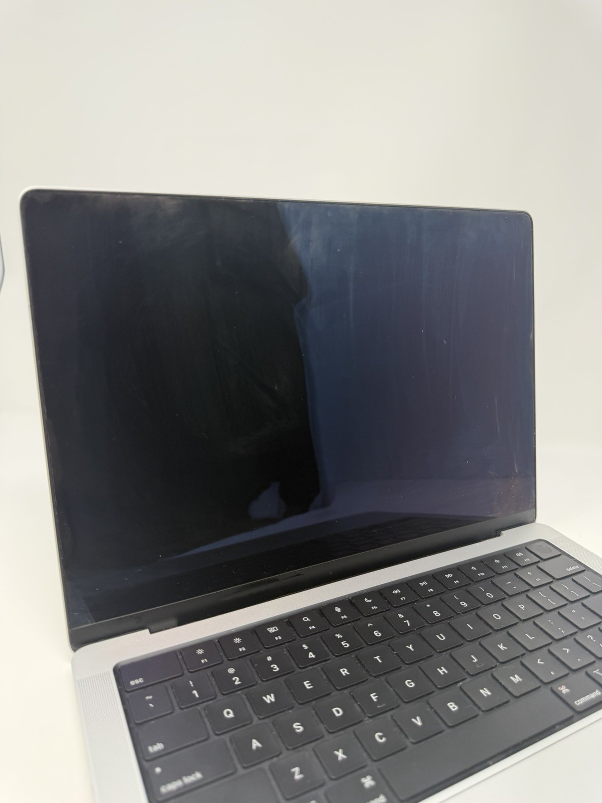 Apple MacBook Pro (14-inch) [M4] (2024) M4 16GB RAM 512GB SSD – Parts – BAD LCD