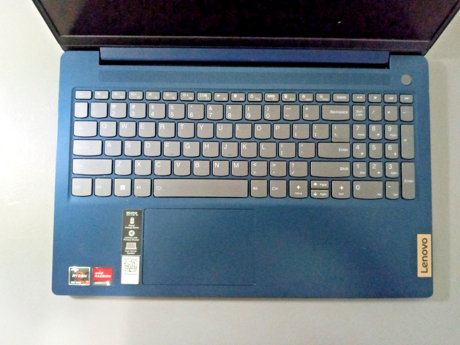 LENOVO IDEAPAD SLIM 3 15ABR8 | AMD RYZEN 7 5825U | 512GB | 16GB | (Pre-Owned)