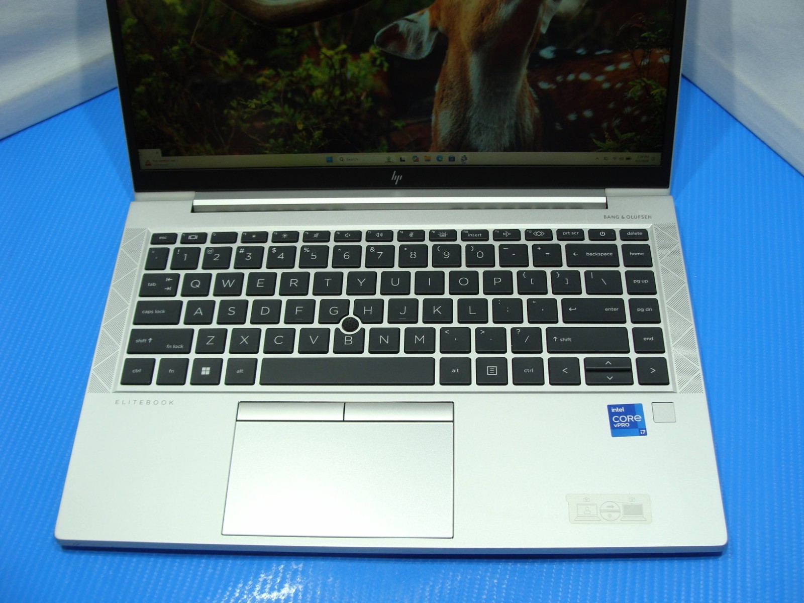 HP EliteBook 840 G8 14″ FHD vPRO i7-1185G7 3GHz 12GB 256GB SSD Windows 11 Pro