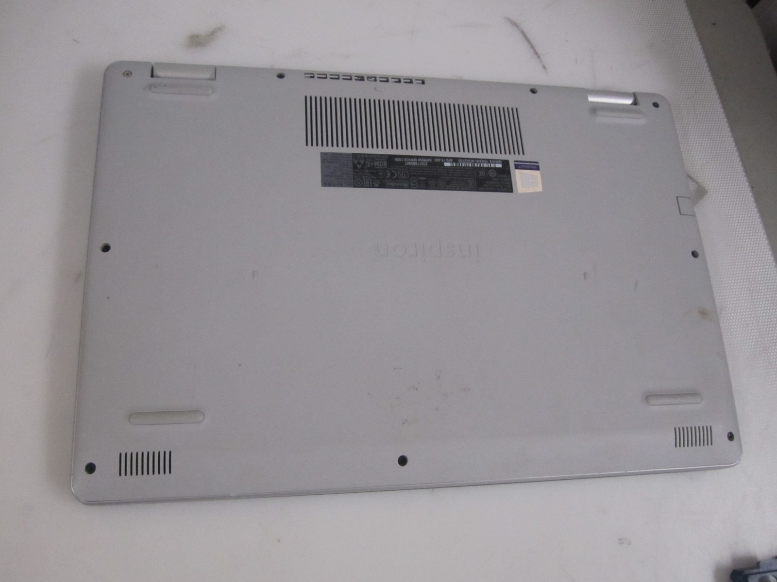 Dell Inspiron 5593 I7-1065G7 1.30GHZ 16GB 512GB M2SSD UBUNTU LAPTOP + AC