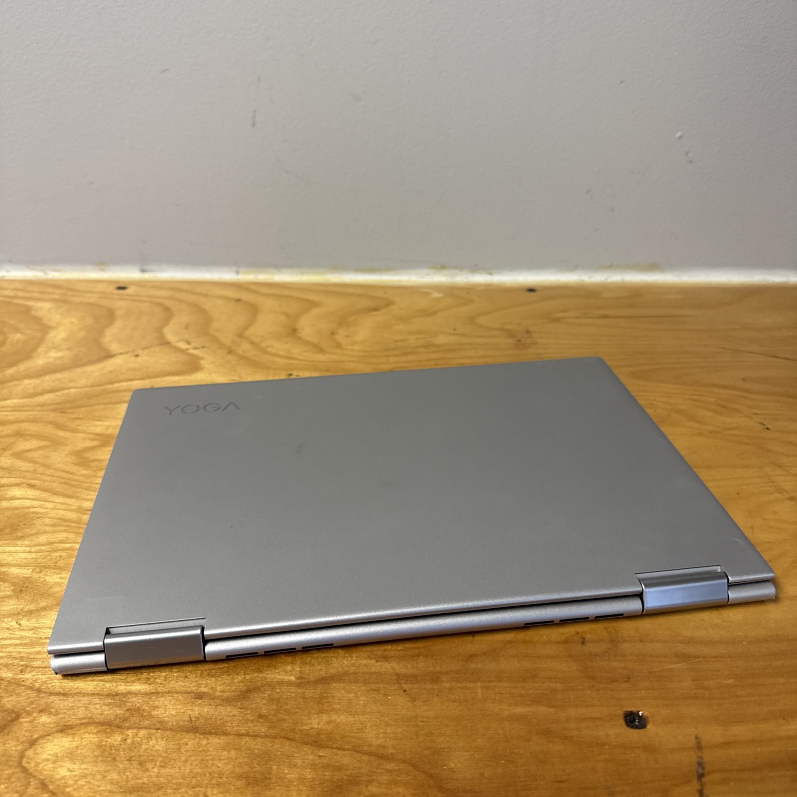 Lenovo Yoga 730 13 Silver FHD TOUCH i5-8250U 1.60GHz 8GB 256GB SSD Very Good