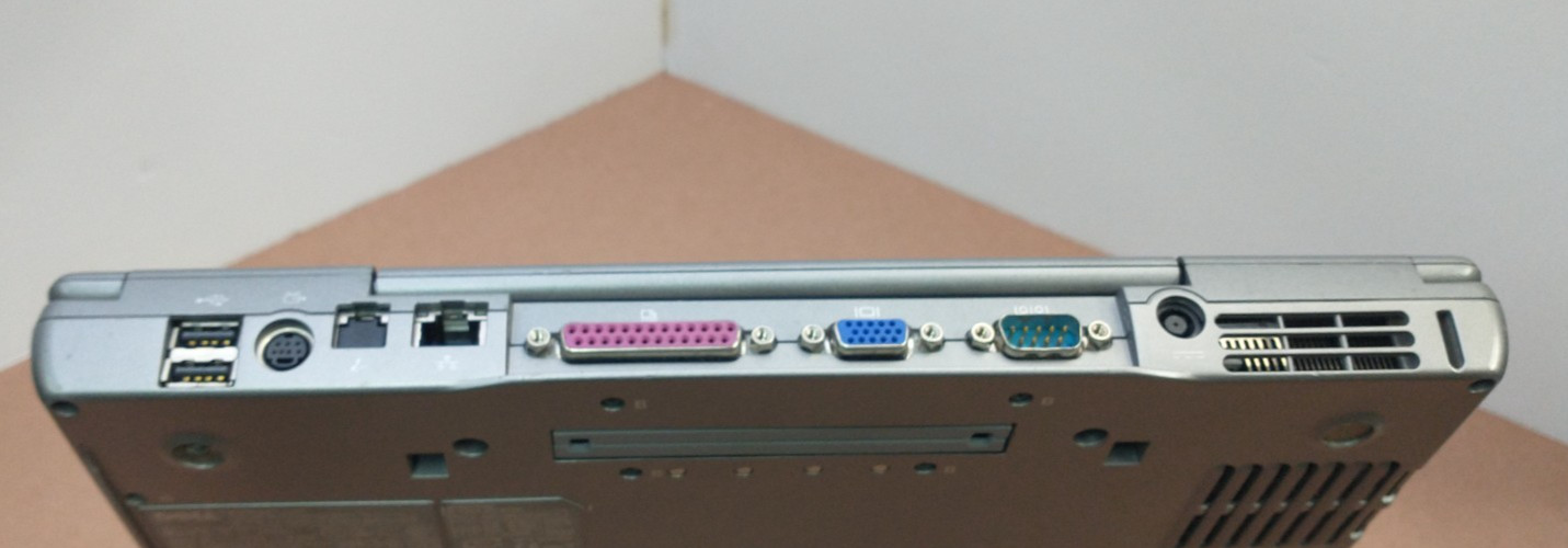Dell 14″ XGA D500 Linux Pre-Installed AntiX / Parallel+Serial+Ethernet+WIFI+USB
