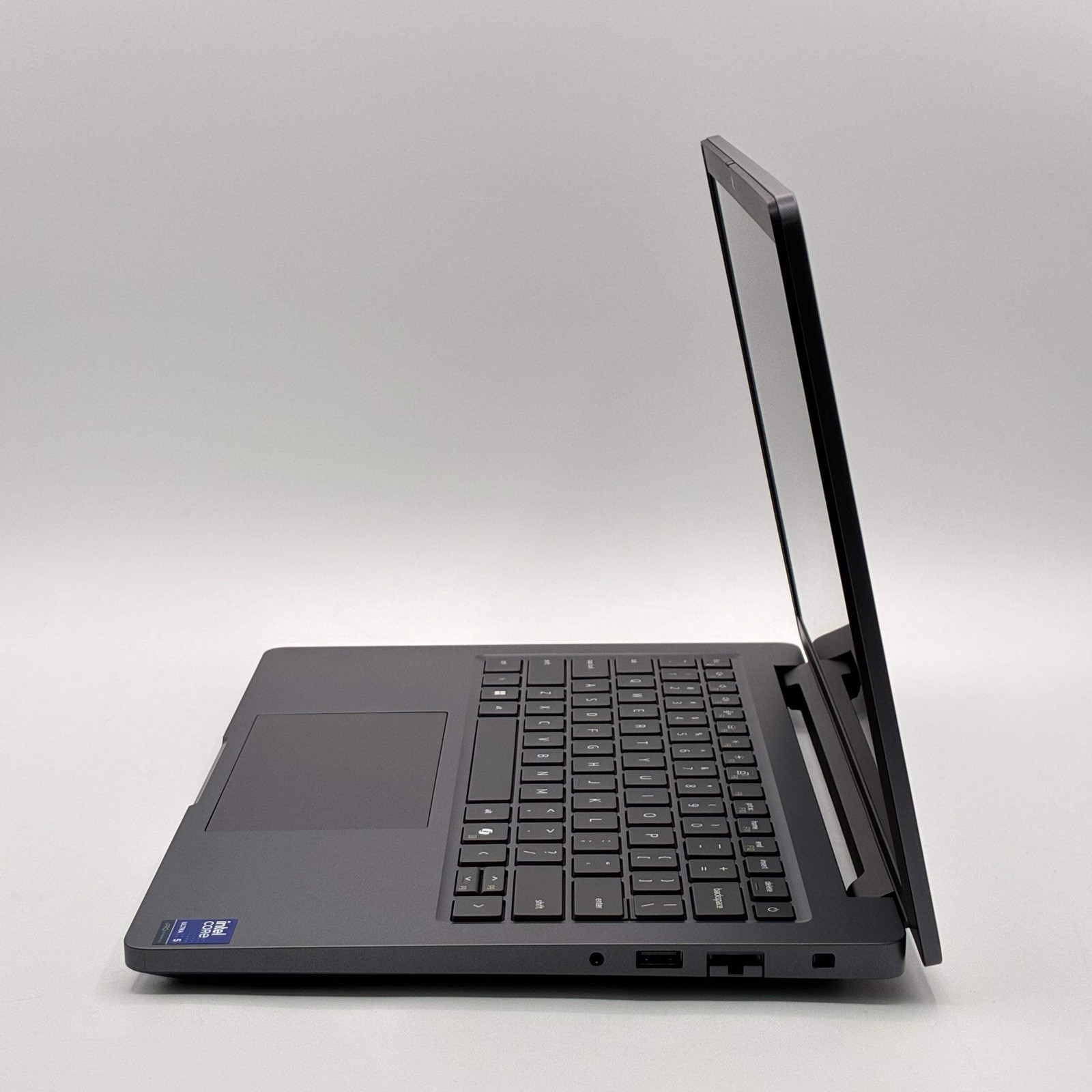 Dell Pro Max 14 Ultra 5 32GB 512GB MC14250 Black