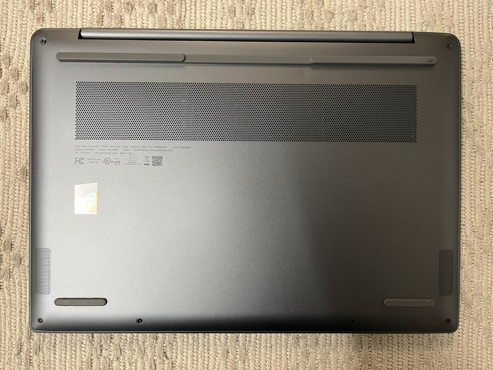 Lenovo Ideapad Slim 7i 14″ OLED Touch Laptop 7-155H 32GB 1TB 83D80003US