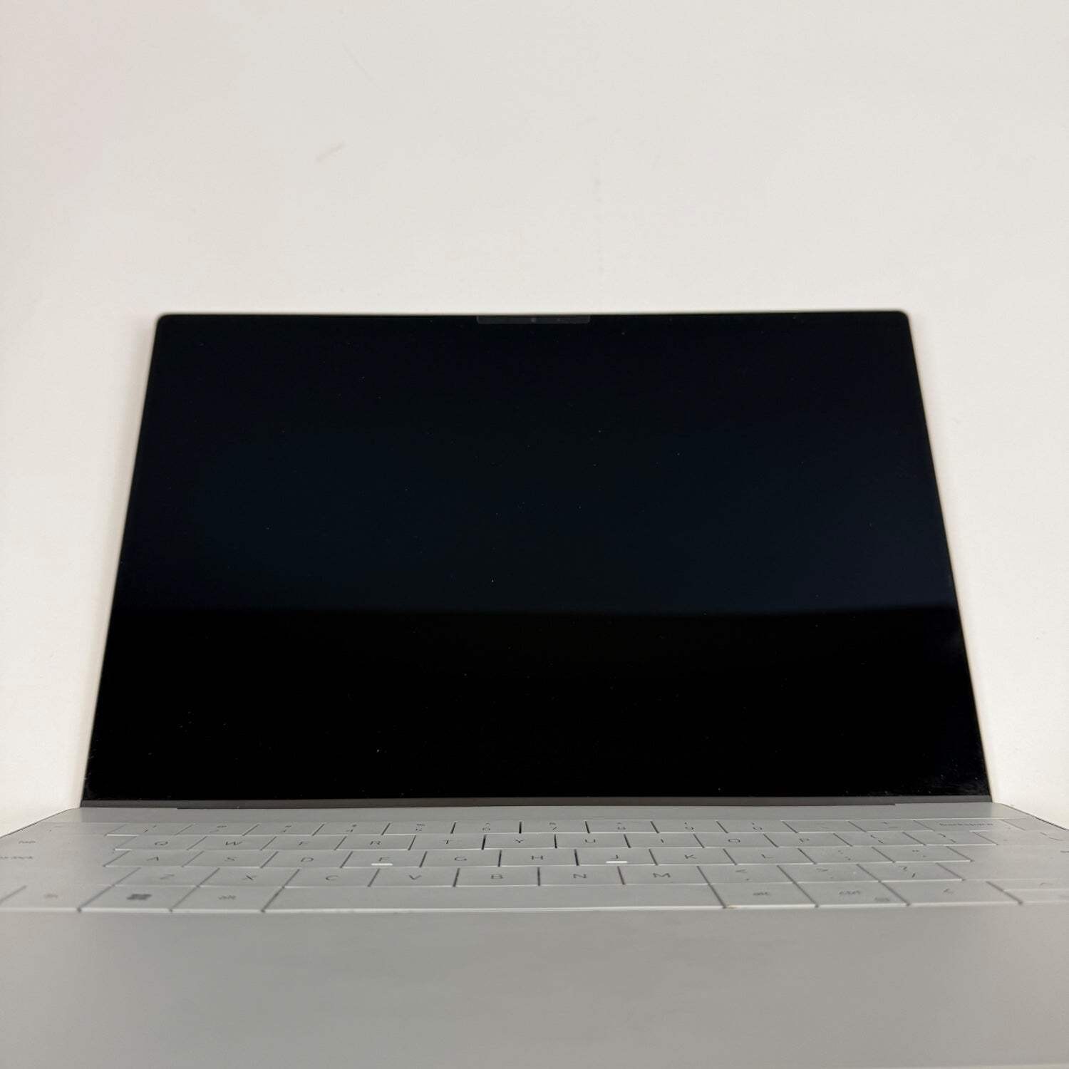 Dell XPS 13 PLUS 9320 13.4″ i7-1280P 1.8GHz 32GB RAM 1TB SSD