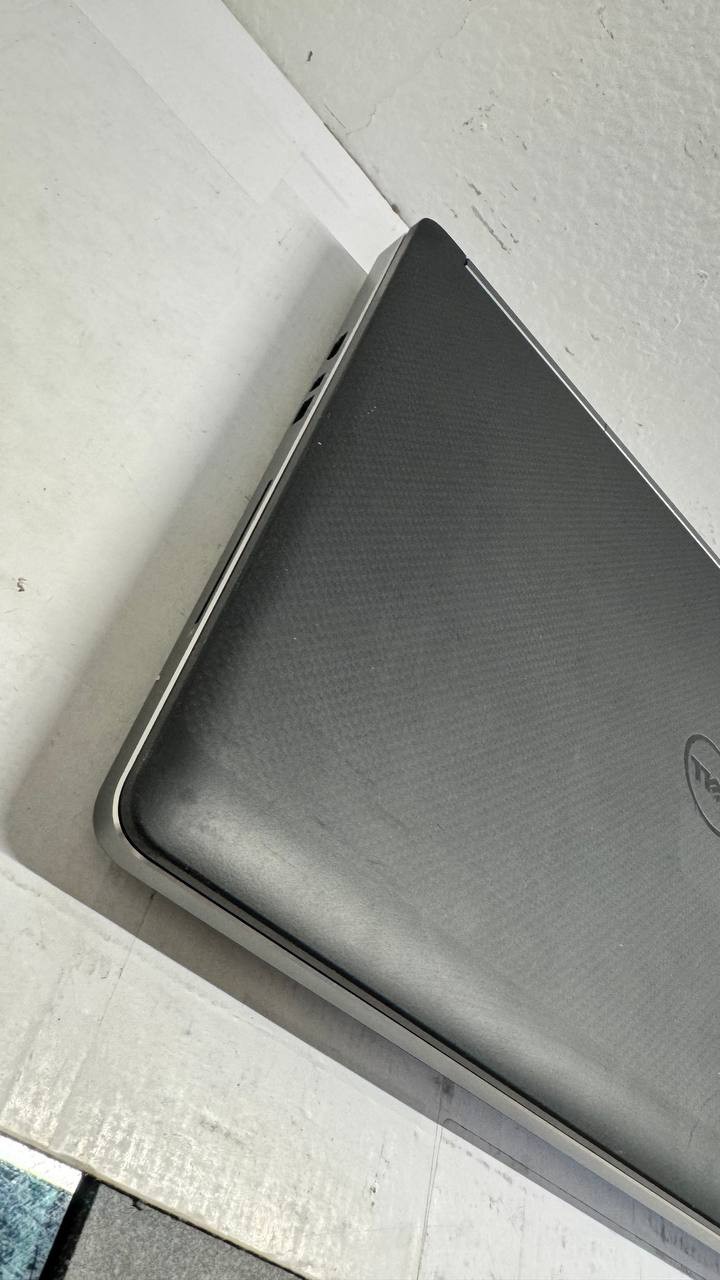 Dell Precision 7710 Intel i7-6820HQ 2.7GHz 16 RM 256ssd win 11 pro