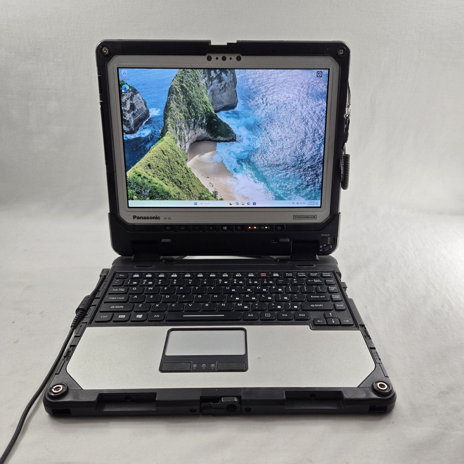 Panasonic Toughbook CF-33 i5-7300U 2.6GHz 256GB SSD 8GB Ram 4G – GPS — Grade B-