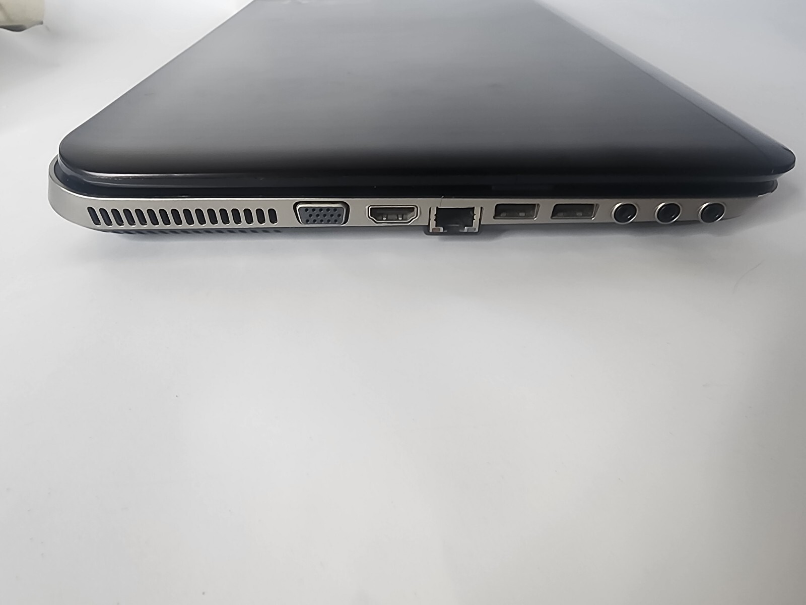 HP Pavilion dv6t-6100 Laptop Intel Core i5-2410M 6GB Ram 500gb HDD, no battery