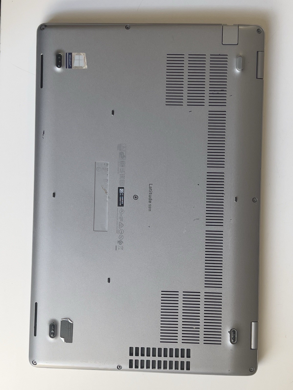 Dell Latitude 5511 Laptop 15.6″ FHD i5-10400H 4.60GHz RAM 12GB 512GB SSD WIN 11P